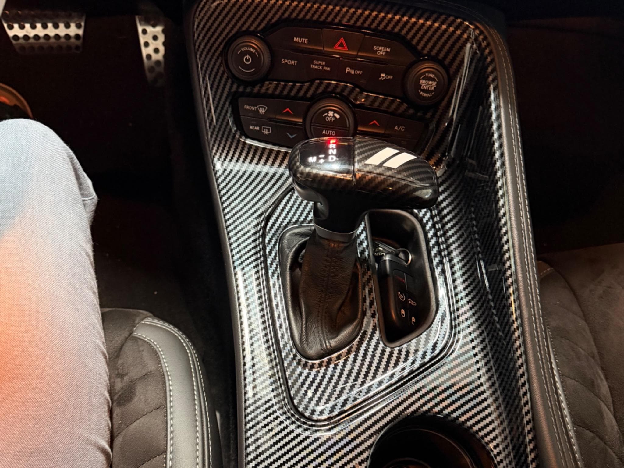 Dodge Challenger 5.7 Hemi (2020) - Photo 7