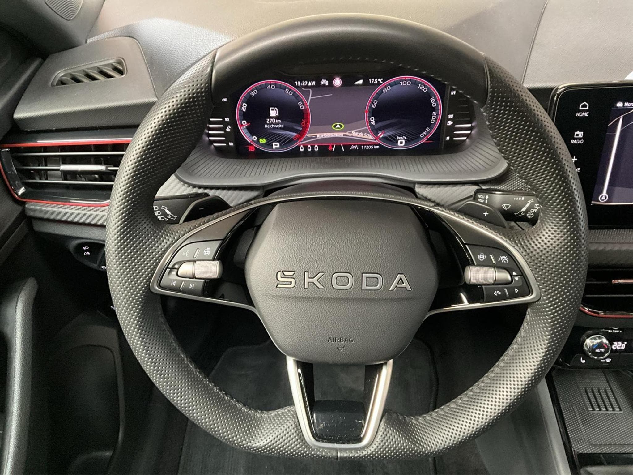 Skoda Kamiq Monte-Carlo+DSG+LED+NAVI+DAB+PANO (2025) - Foto 10