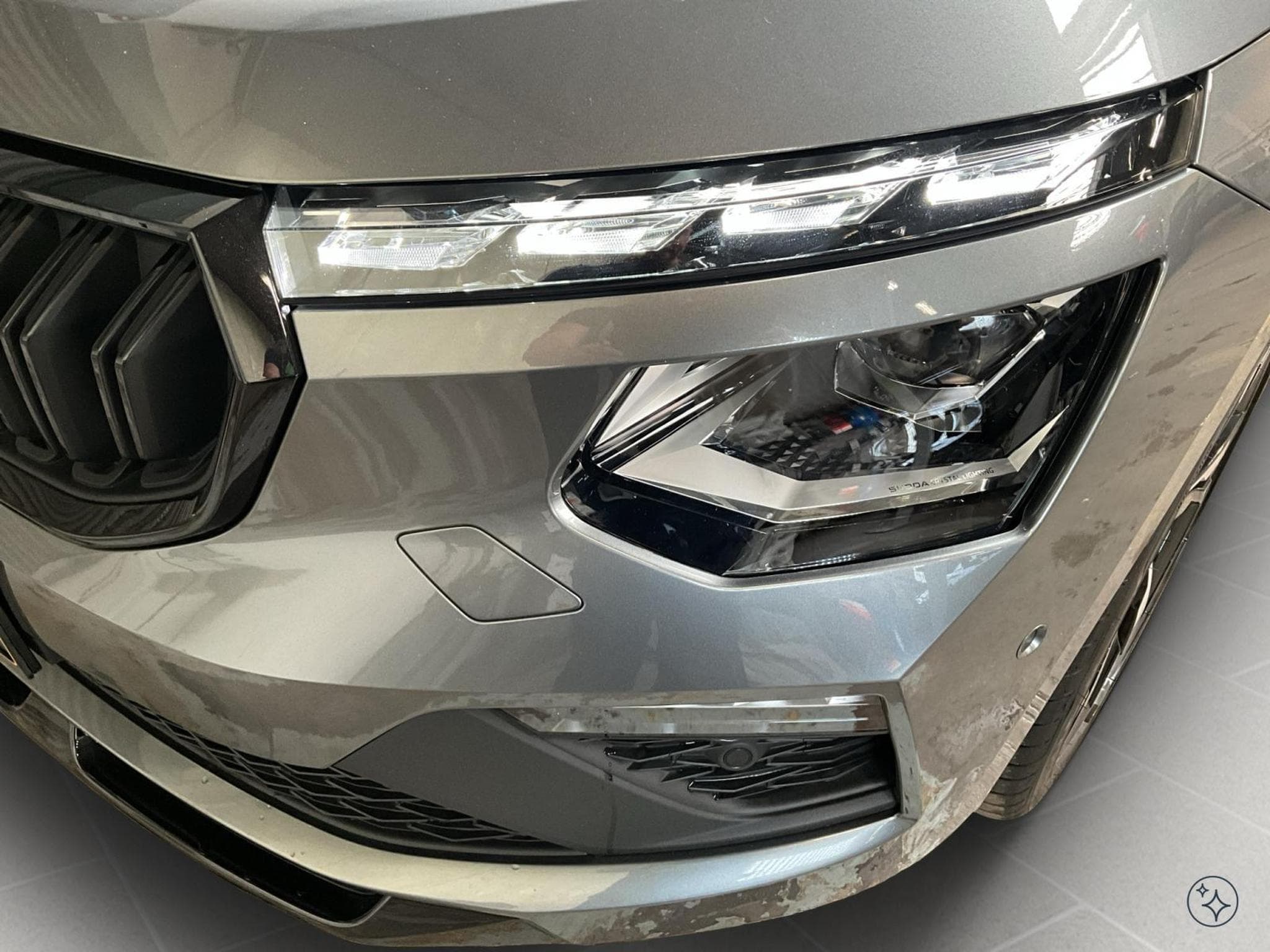 Skoda Kamiq Monte-Carlo+DSG+LED+NAVI+DAB+PANO (2025) - Foto 18