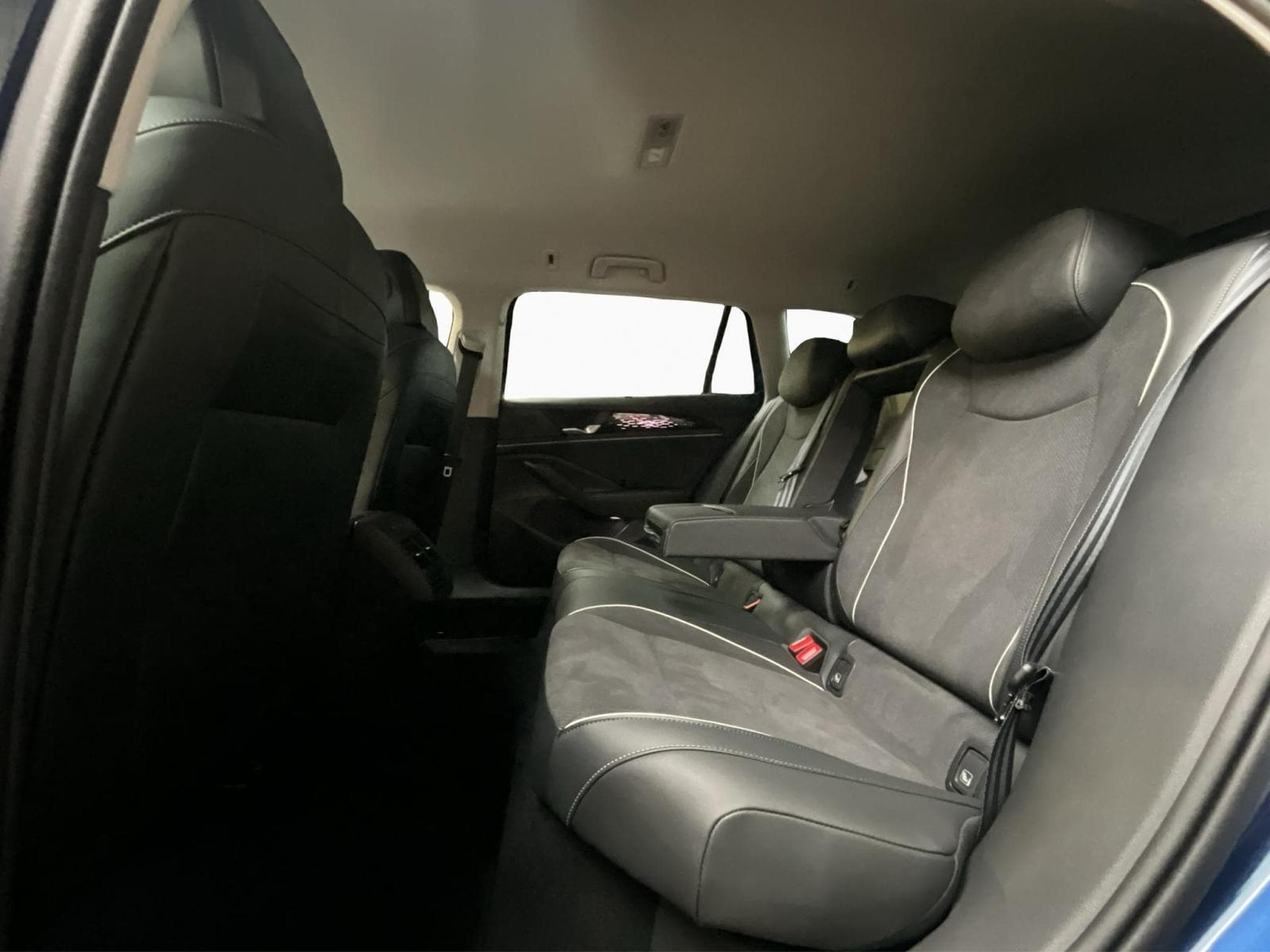 VW Passat Elegance+DSG (2025) - Foto 15