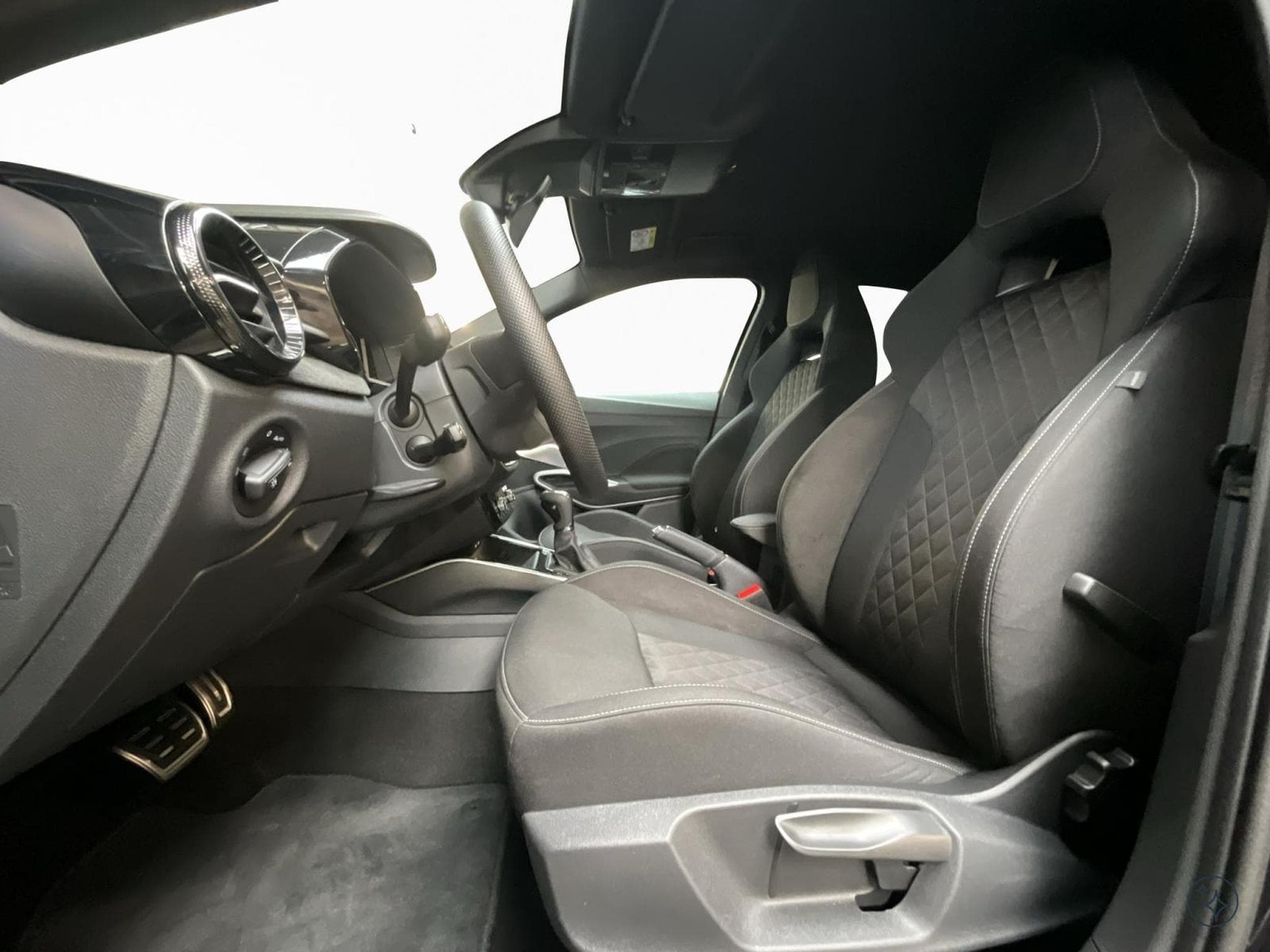 Skoda Fabia Monte-carlo+DSG+LED+NAVI+ACC+DAB (2025) - Foto 9