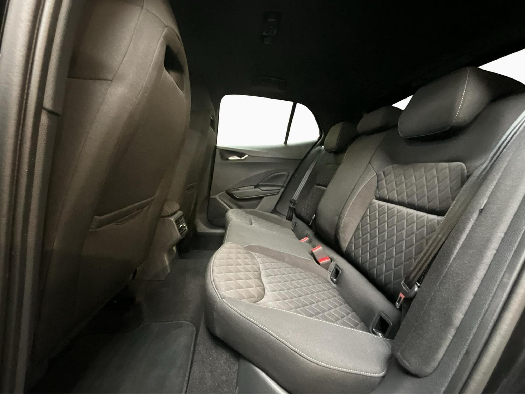 Skoda Fabia Monte-carlo+DSG+LED+NAVI+ACC+DAB (2025) - Foto 15