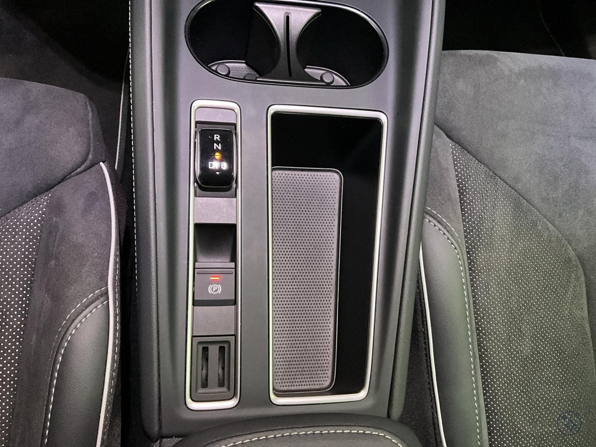 Skoda Enyaq 77kWh+iV85+Sportline+P.Transport+P.Advanced+360° (2025) - Foto 13