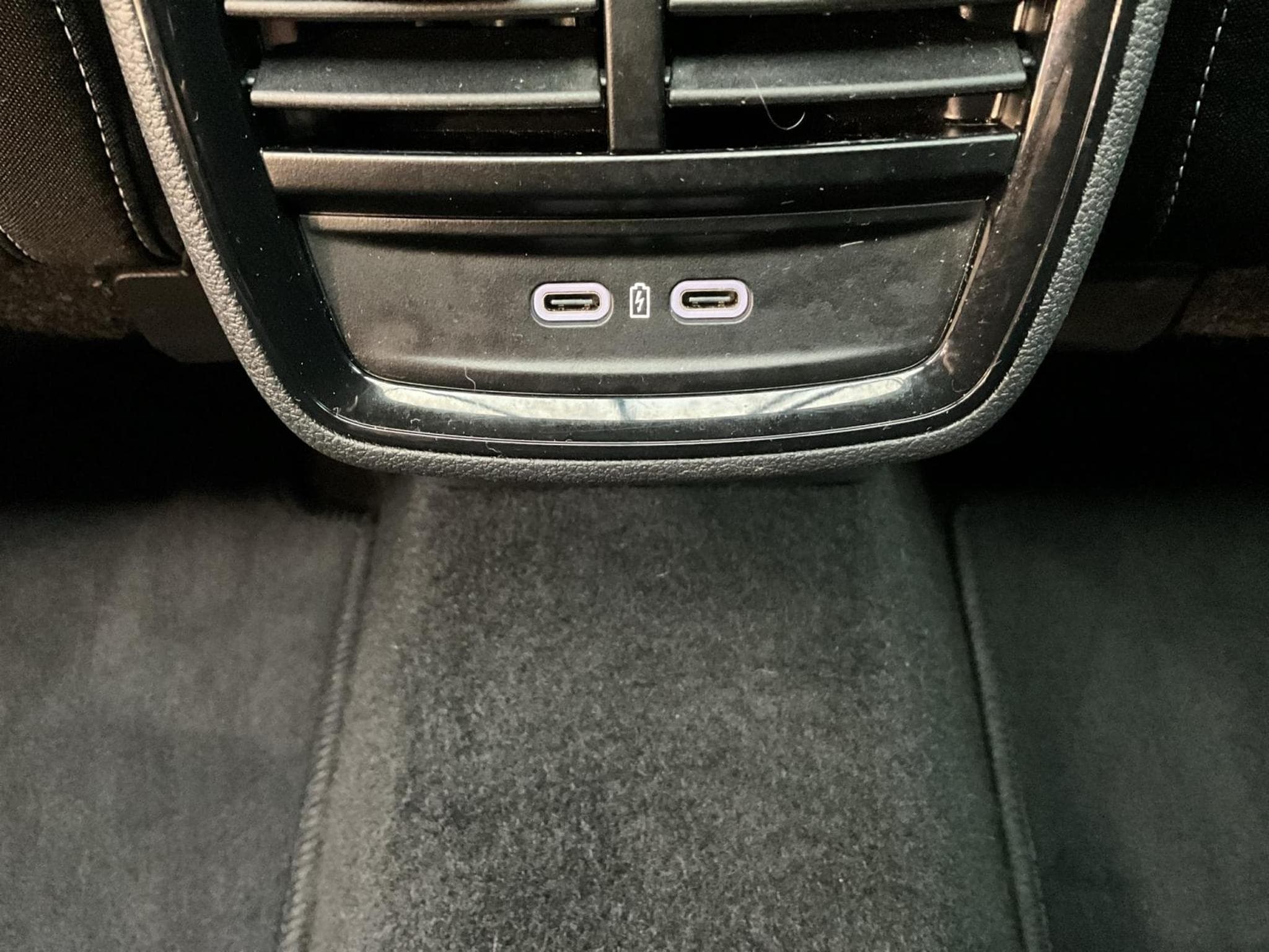 Skoda Kamiq Monte-Carlo+BVM+Pano+LED+Navi (2025) - Foto 20