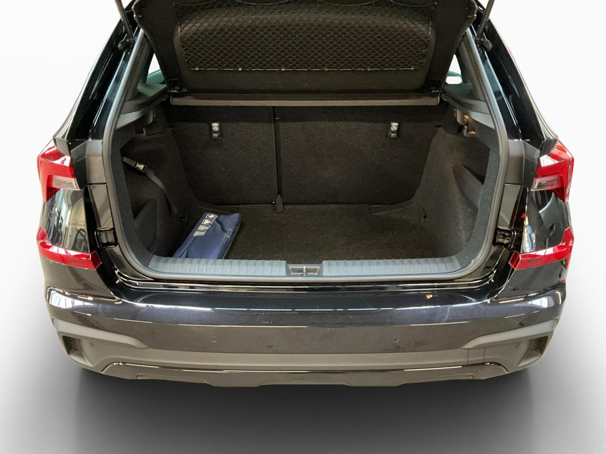 Skoda Kamiq Monte-Carlo+BVM+Pano+LED+Navi (2025) - Foto 21