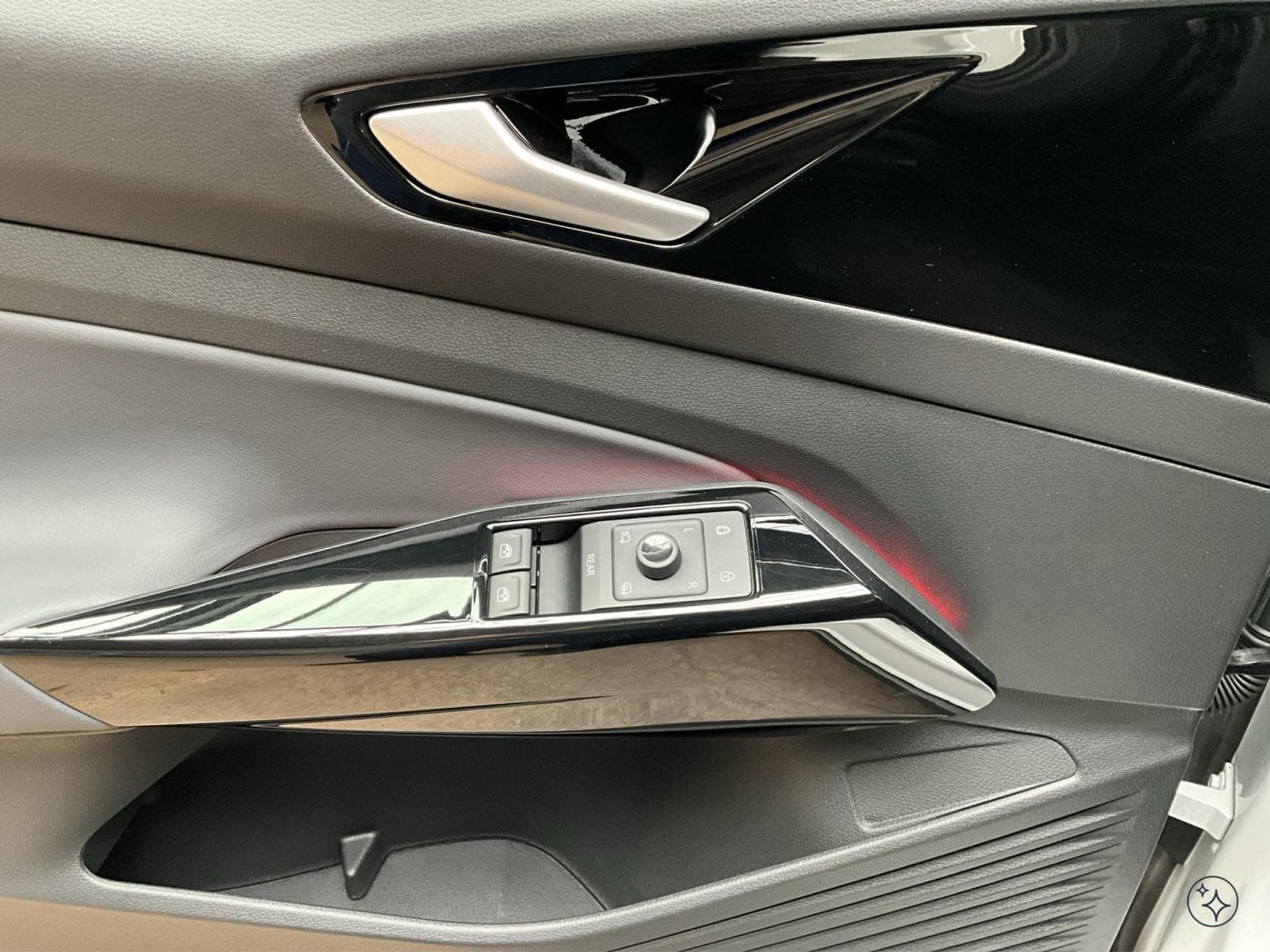 VW ID.4 77kWh+Pro-Perf.+P.Design+P.Ass. (2024) - Foto 14
