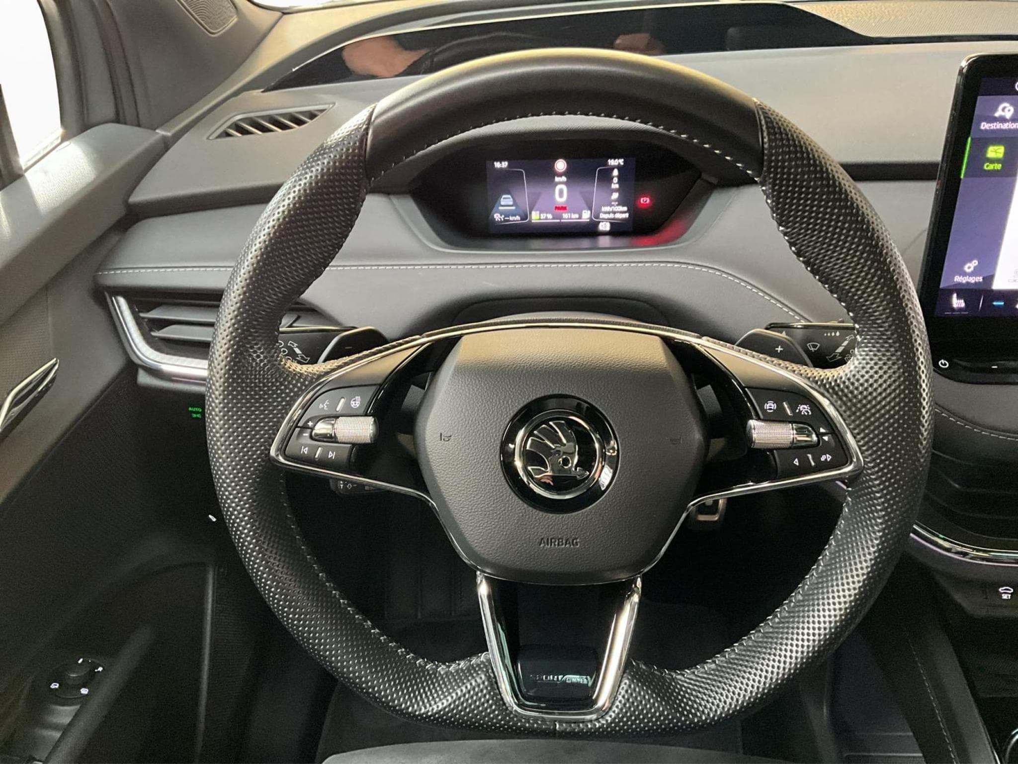 Skoda Enyaq 77kWh+RS/Sportline+Drive-Sport+Light&View+Canton+Pano+AHK (2022) - Foto 10
