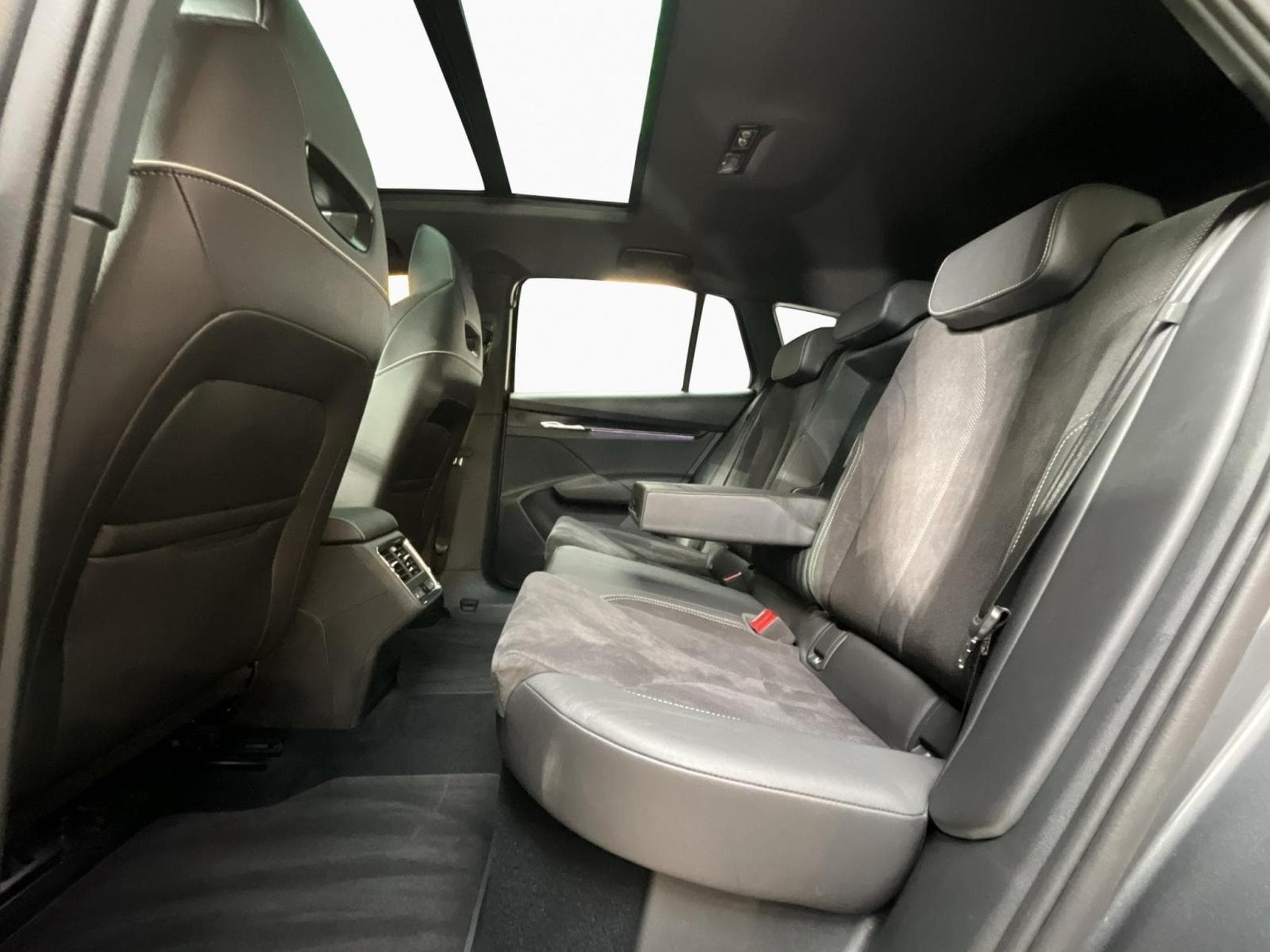 Skoda Enyaq 77kWh+RS/Sportline+Drive-Sport+Light&View+Canton+Pano+AHK (2022) - Foto 16