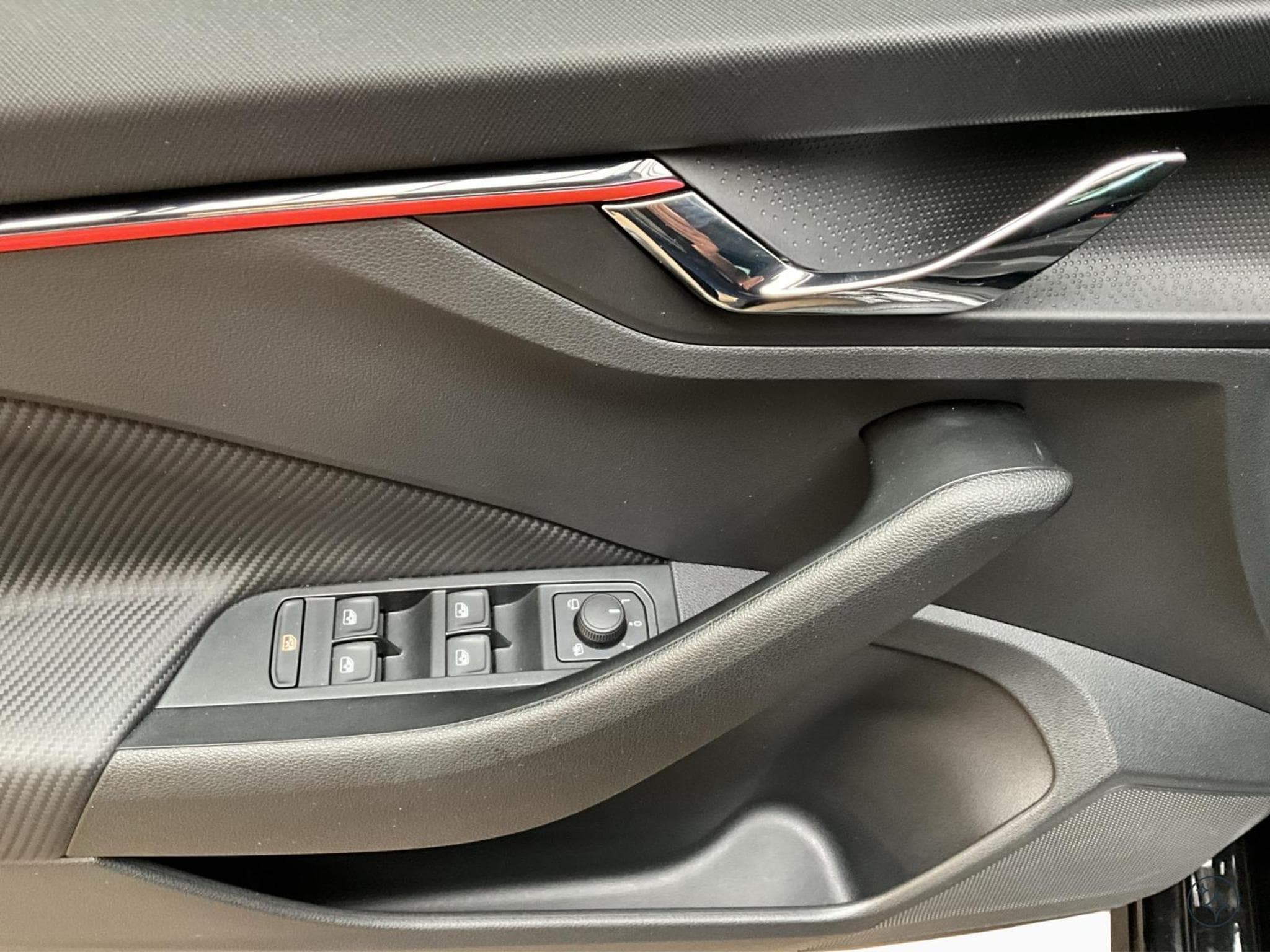 Skoda Scala Monte-Carlo+DSG+LED+Pano+RearView (2025) - Foto 14