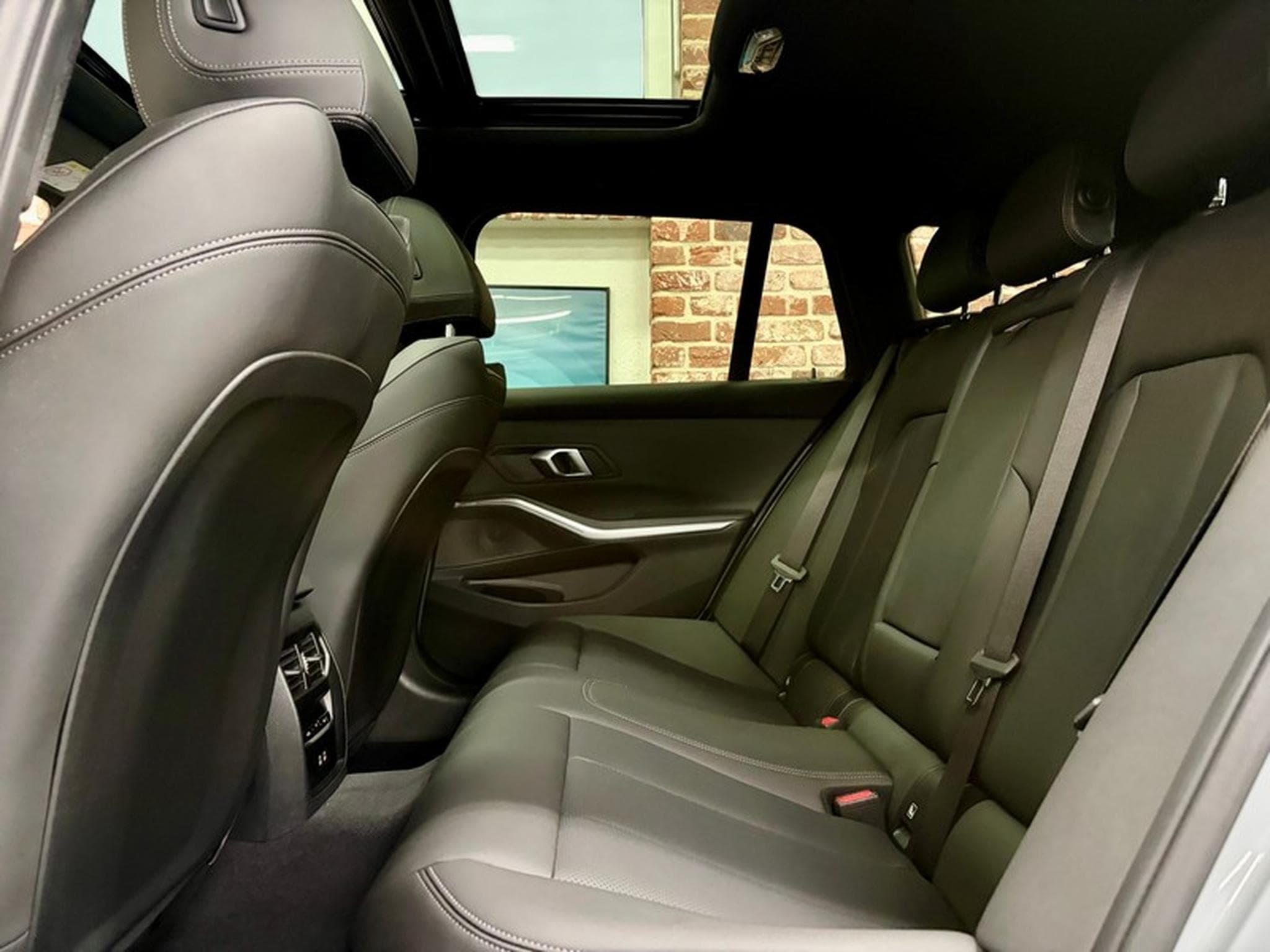 BMW 320 320iA Touring 2.0 184cv Auto M-SPORT (2025) - Photo 6