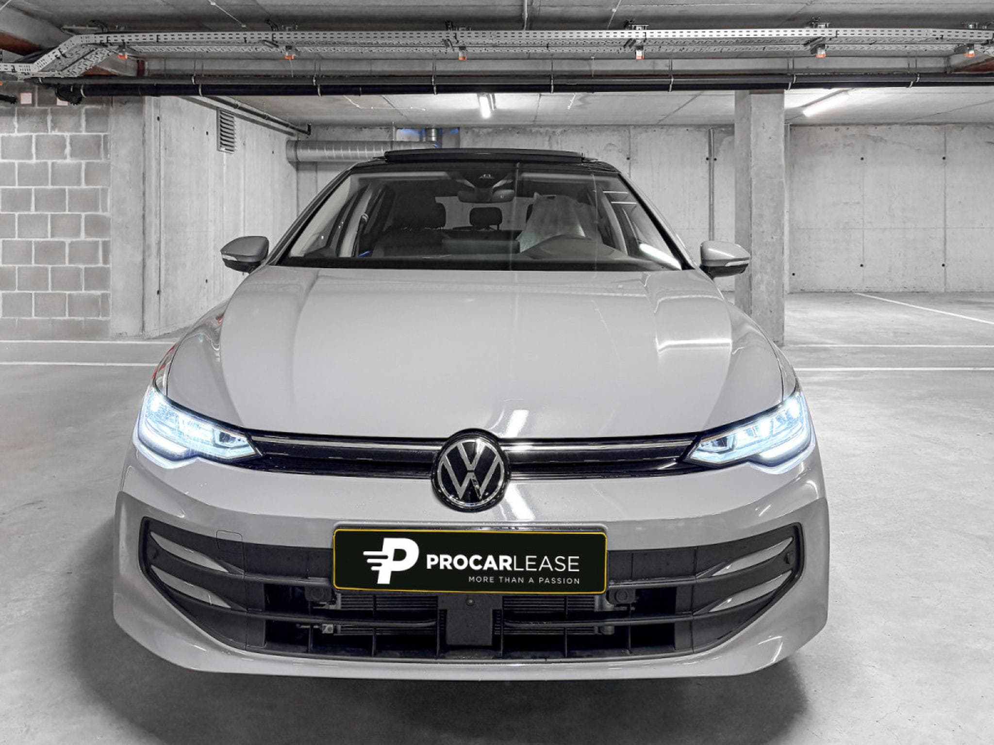 VW Golf Golf VIII FACELIFT Lim. 1.5 TSI eHybrid 150 kW Life (2026) - Photo 3