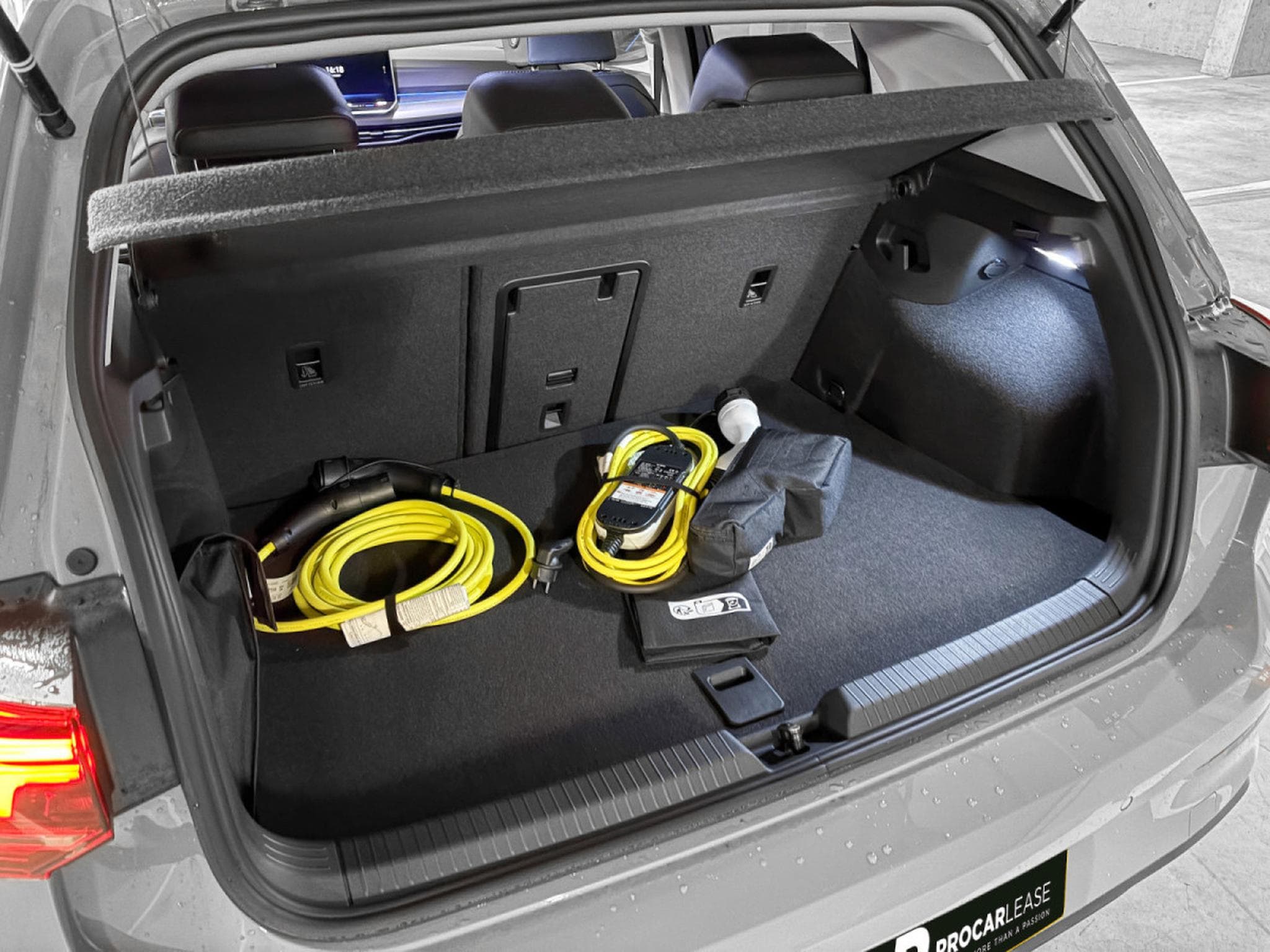 VW Golf Golf VIII FACELIFT Lim. 1.5 TSI eHybrid 150 kW Life (2026) - Photo 20