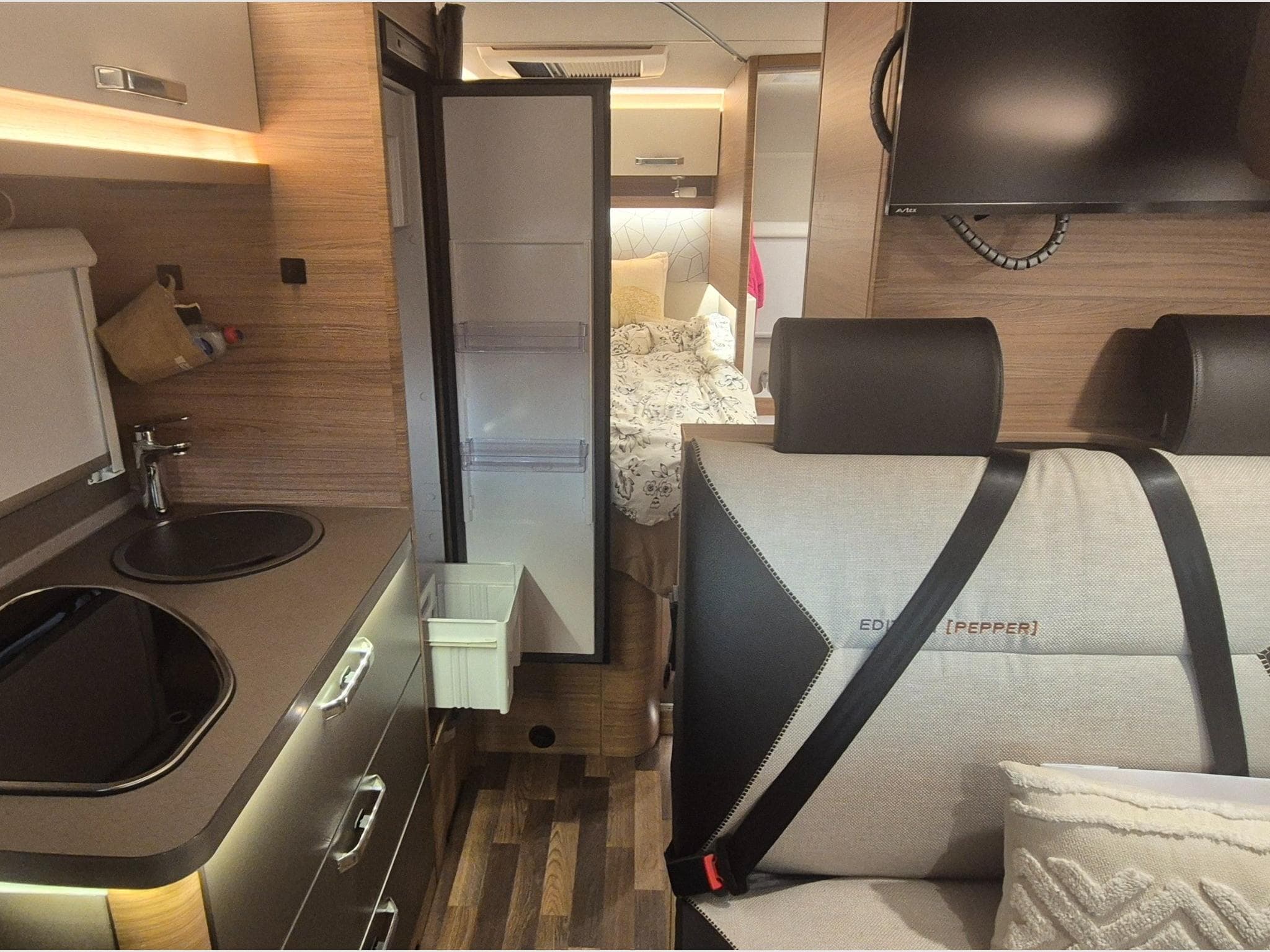 Fiat Ducato Wohnmobil Weinsberg Pepper (2022) - Photo 4