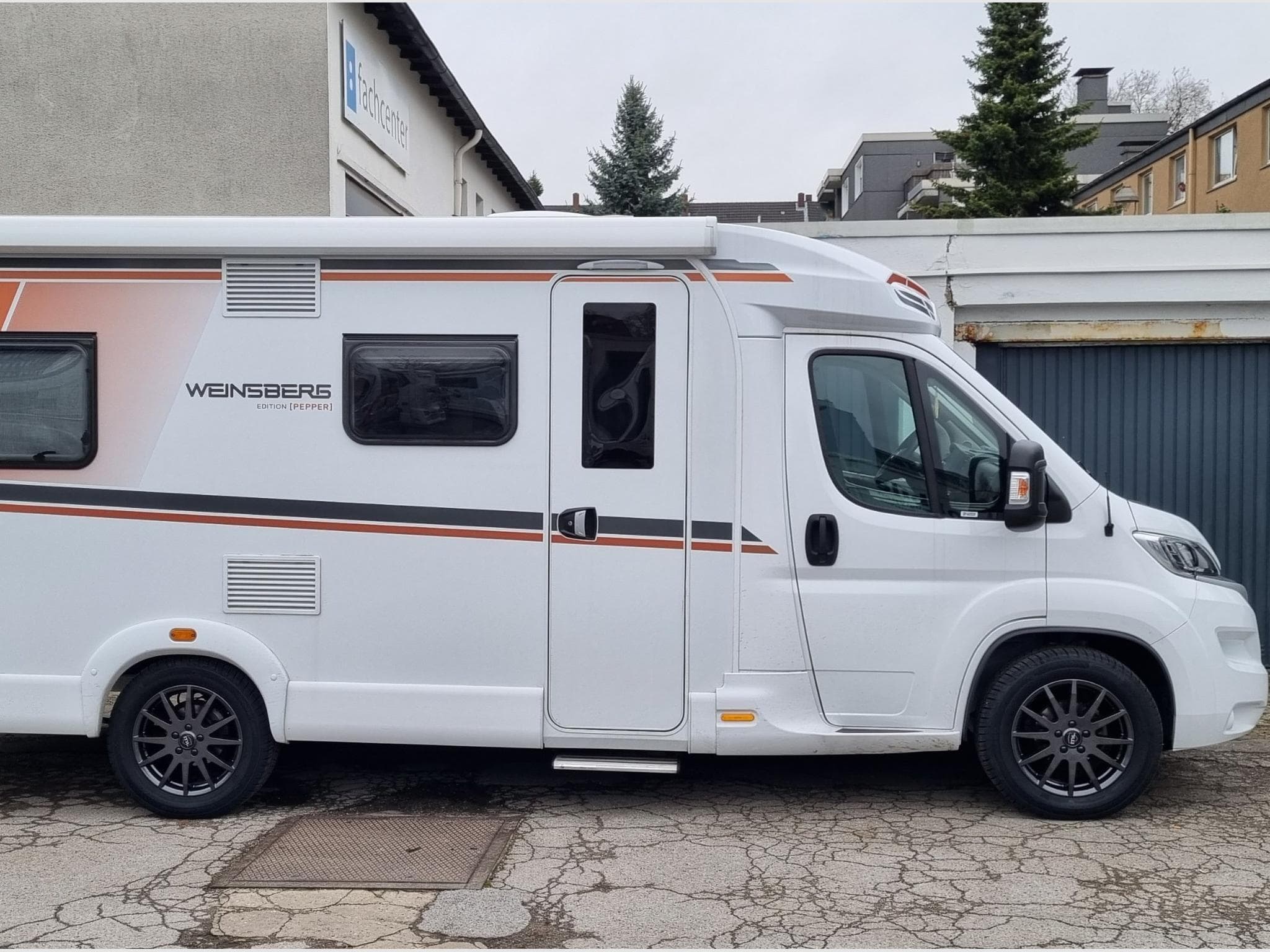 Fiat Ducato Wohnmobil Weinsberg Pepper (2022) - Photo 1