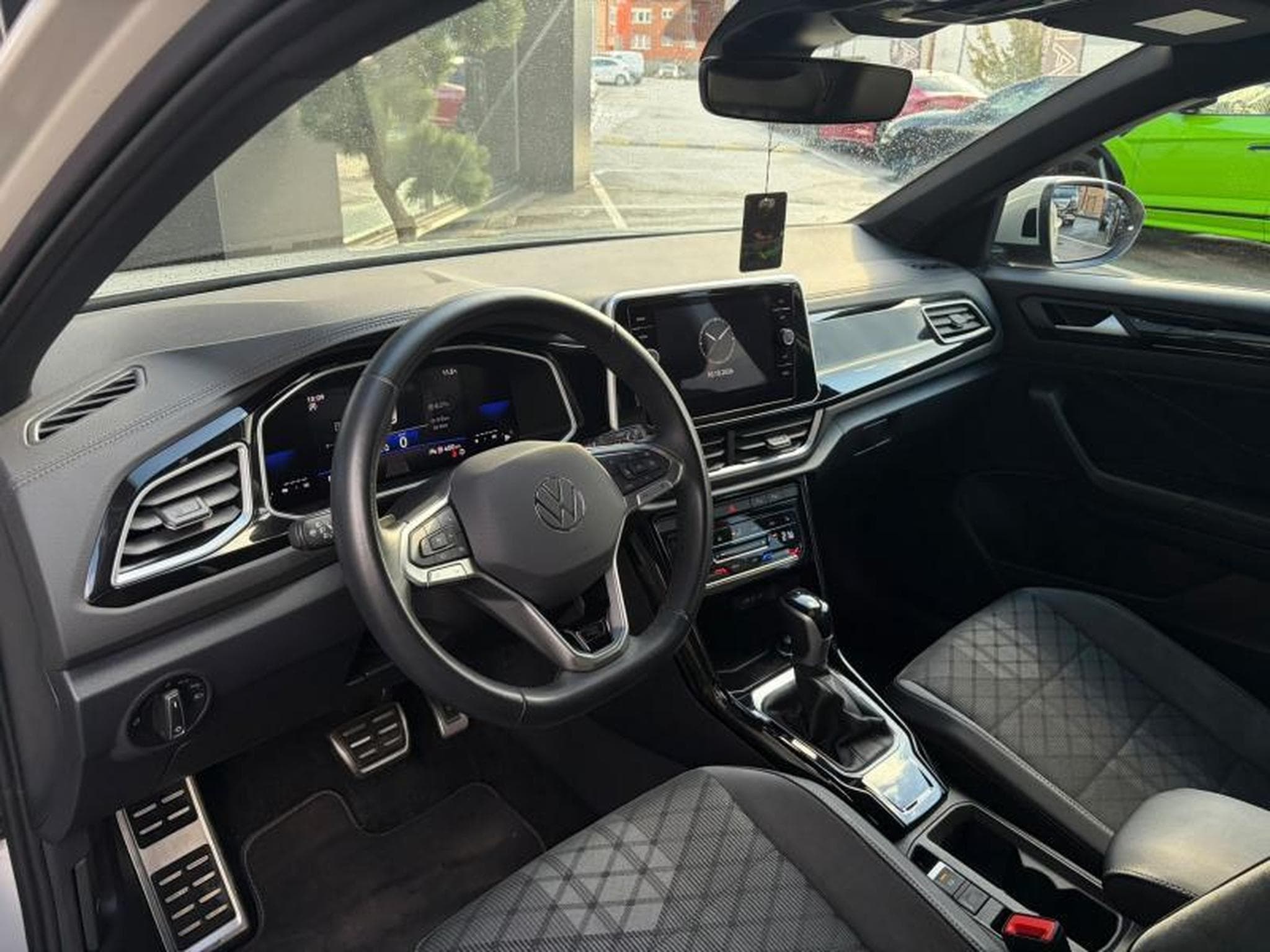 VW T-Roc R-Line 1.5 150ch/Camera/Sièges chauffants (2024) - Foto 6