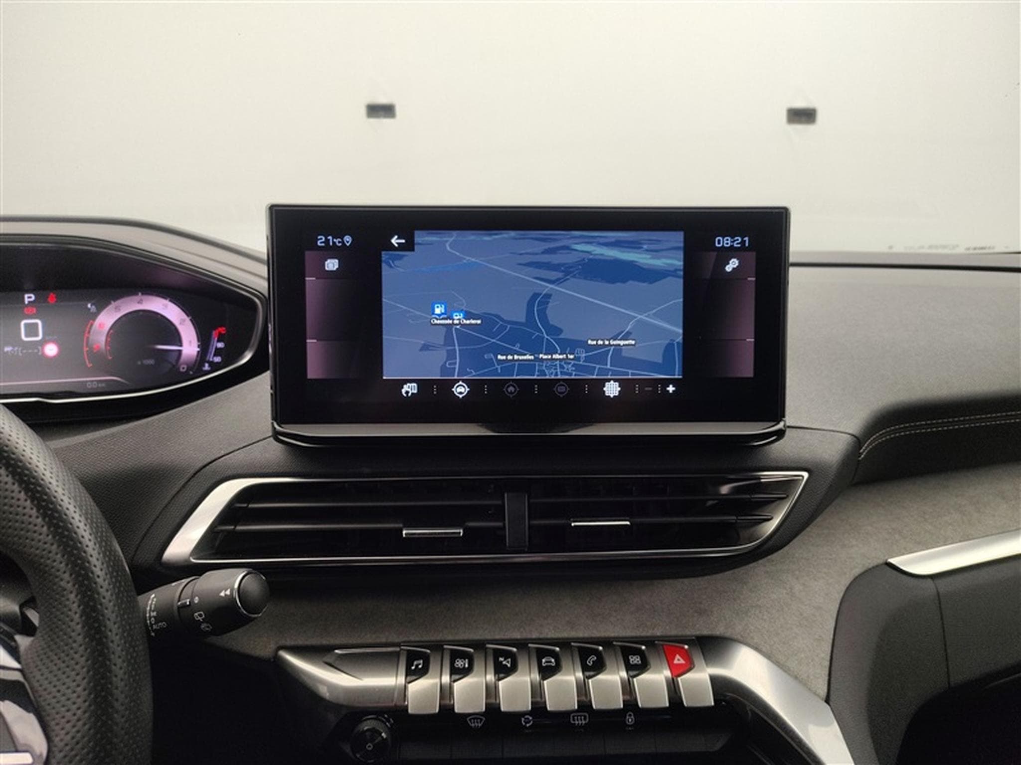 Peugeot 5008 1.2 PureTech GT AUTO/S-CUIR/NAVI/FULL LED/JA18/PDC (2024) - Photo 11