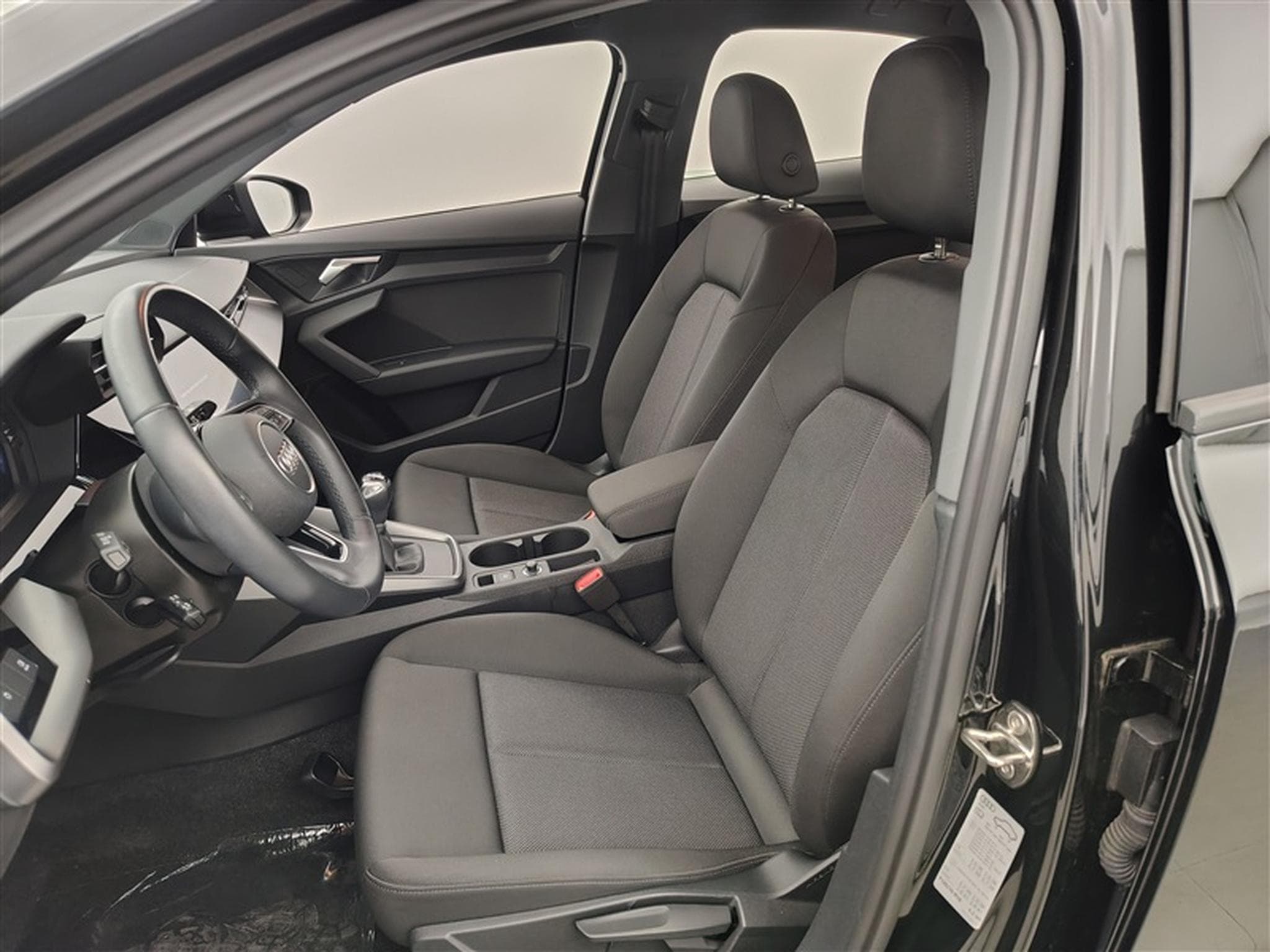 Audi A3 30 TDi  Navi Cockpit / Led / PDC av+ar (2023) - Photo 7