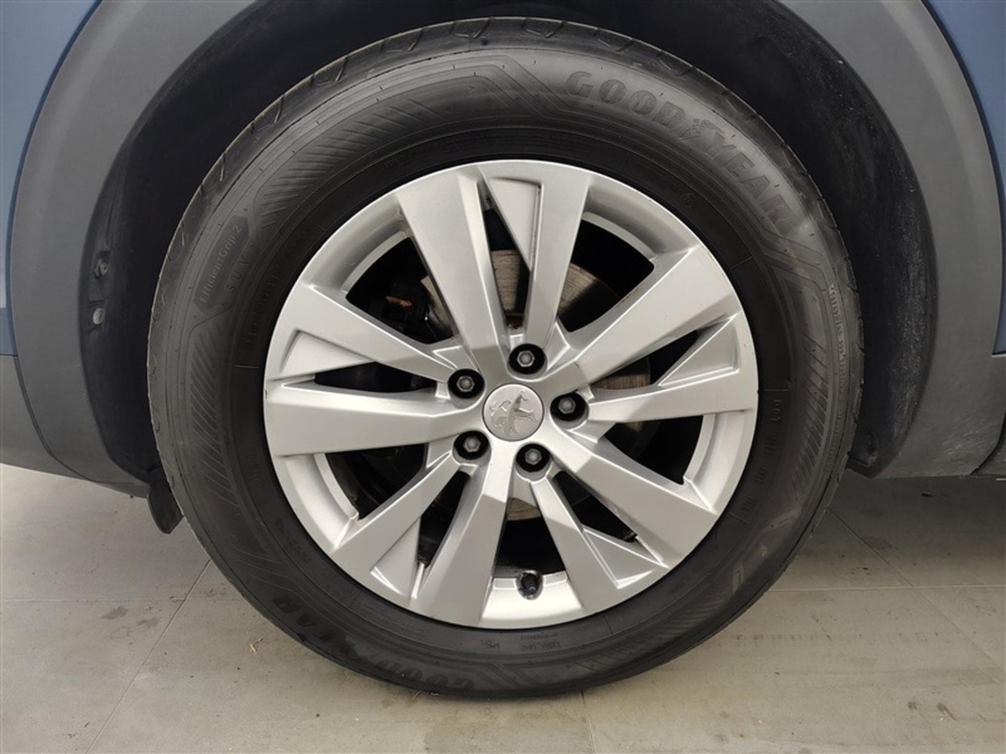 Peugeot 5008 1.5 BlueHDi Style 7PL/NAVI/LED/JA17/PDC (2021) - Photo 6