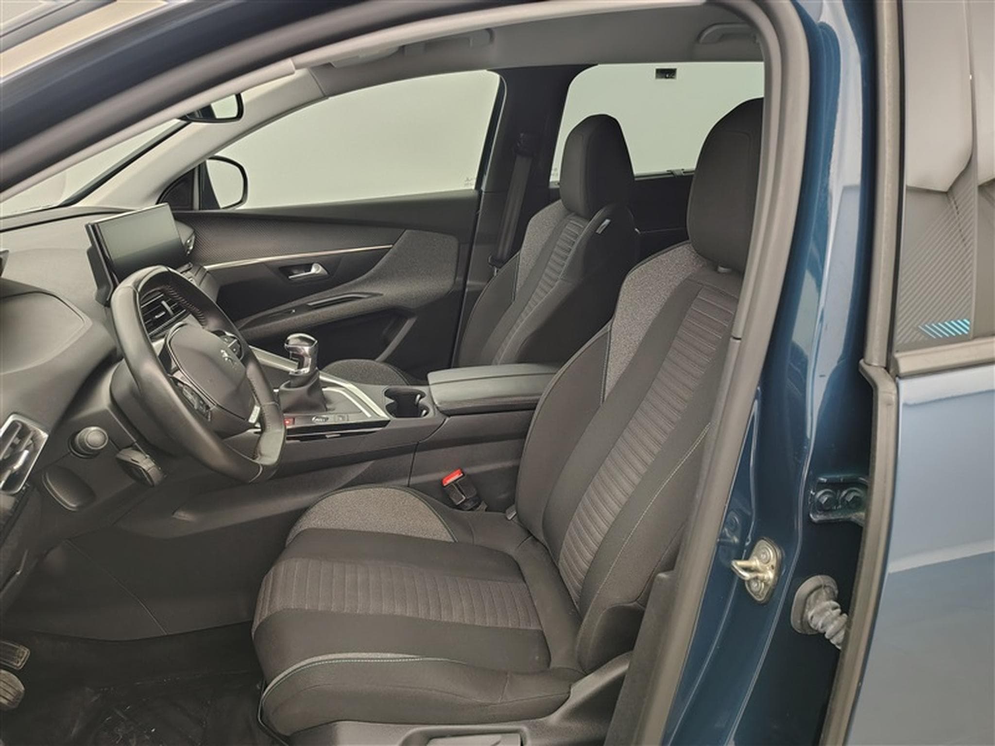 Peugeot 5008 1.5 BlueHDi Style 7PL/NAVI/LED/JA17/PDC (2021) - Photo 7