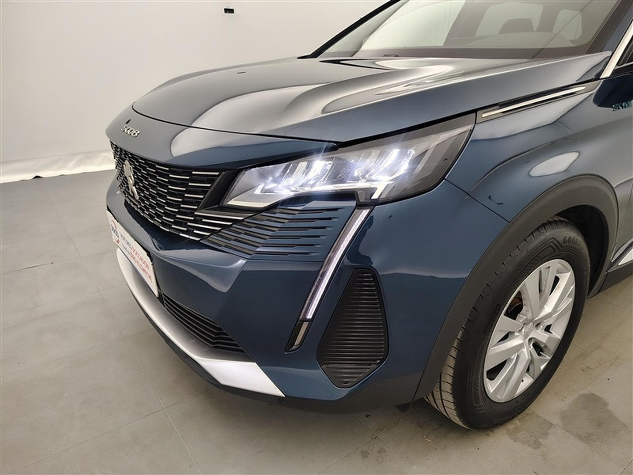 Peugeot 5008 1.5 BlueHDi Style 7PL/NAVI/LED/JA17/PDC (2021) - Photo 14