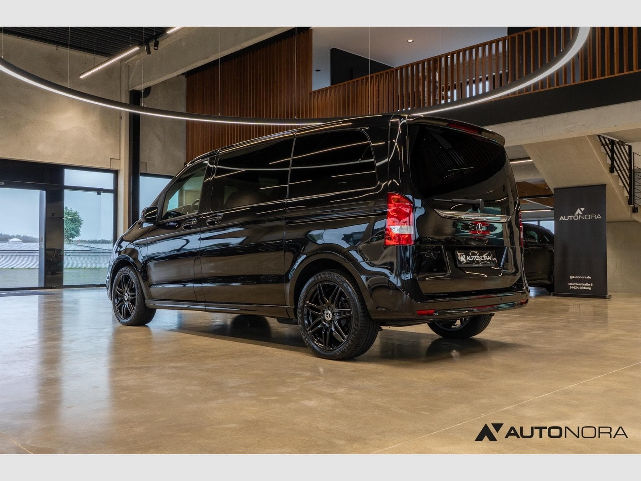 Mercedes V 300 V 300 d Edition 4MATIC kompakt AMG Line (2024) - Photo 7