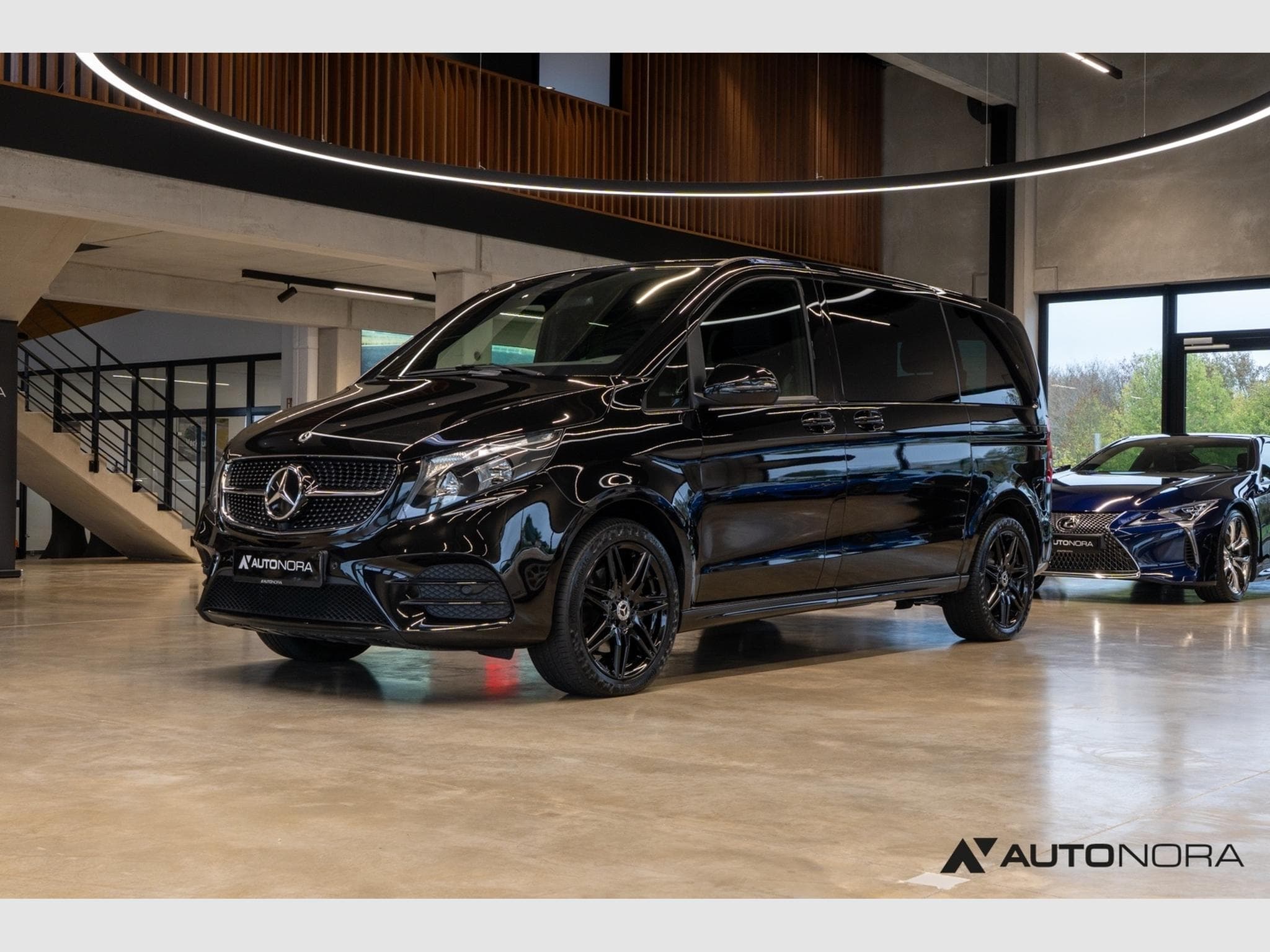 Mercedes V 300 V 300 d Edition 4MATIC kompakt AMG Line (2024) - Photo 5