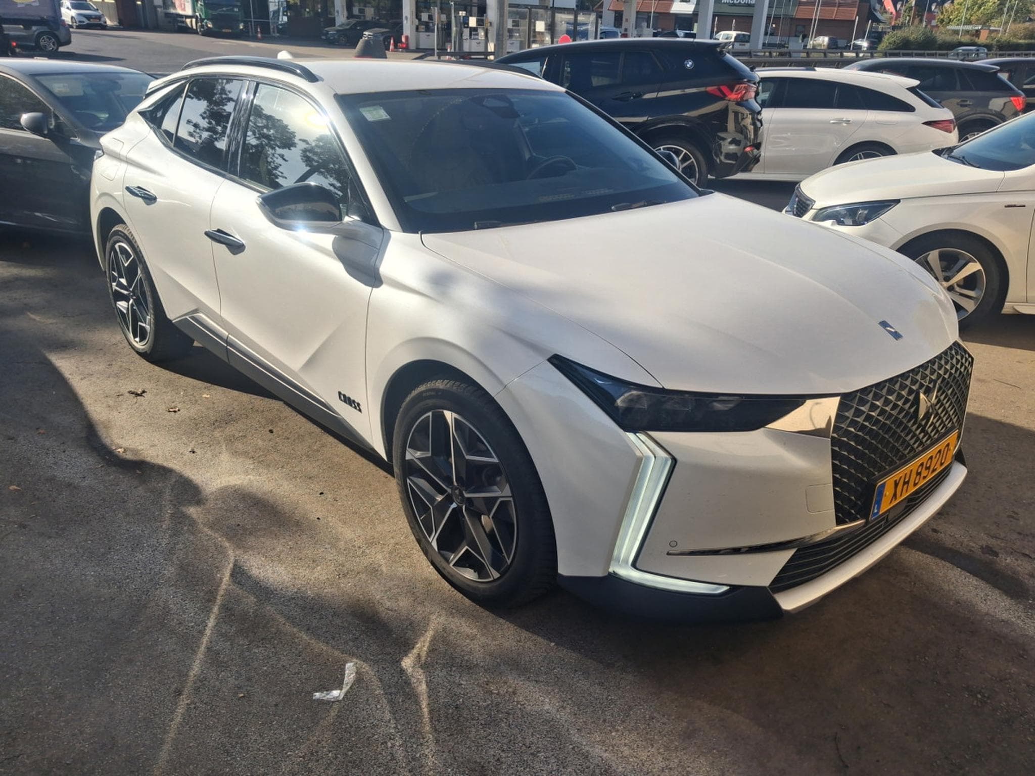DS Automobiles DS4 CROSS RIVOLI 130 BLUE HDI (2023) - Foto 2