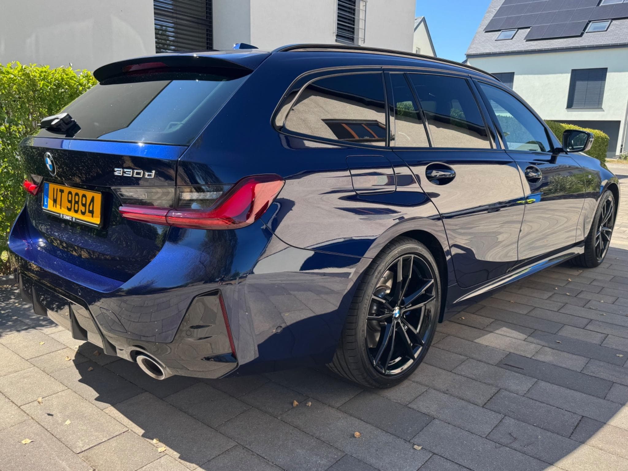 BMW 330 xDrive Touring M Sport/HUD/AHK/PANORAMA (2024) - Foto 3