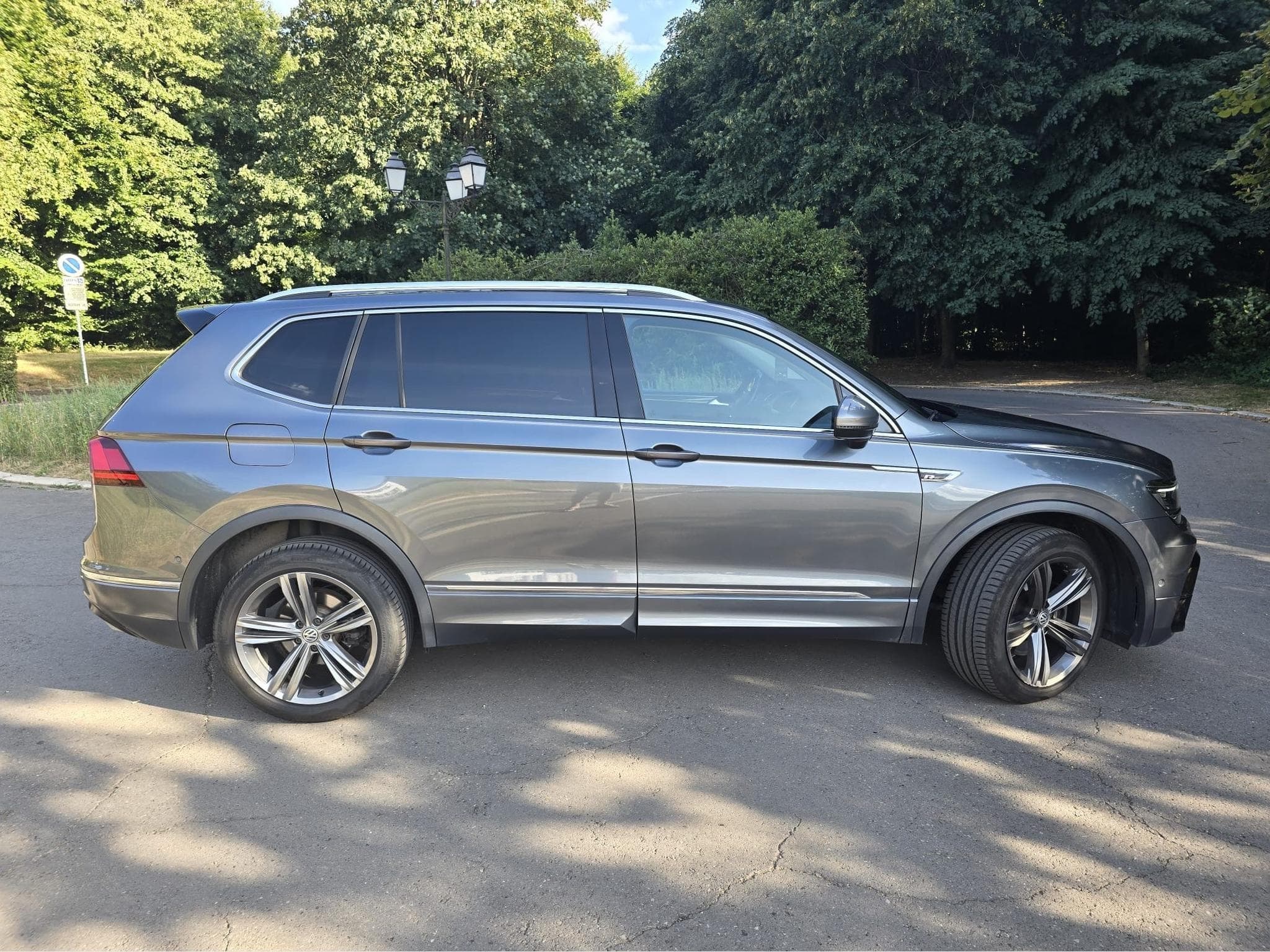 VW Tiguan R Line (2019) - Photo 10