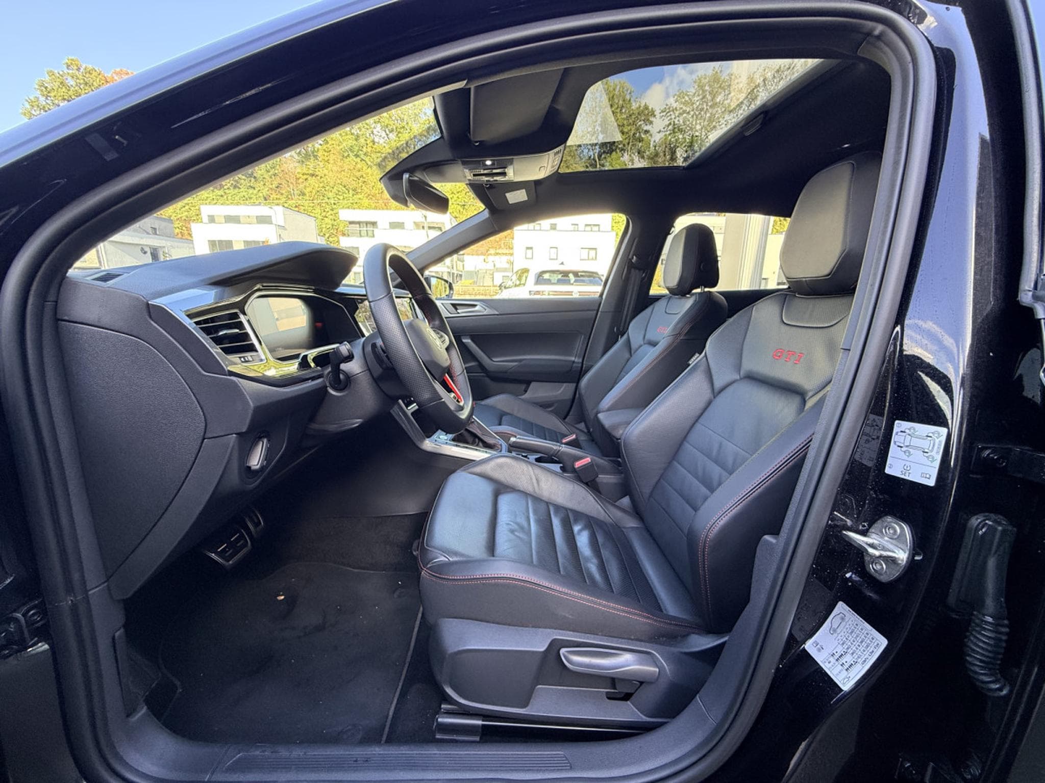 VW Polo 2.0 TSI 207cv Boîte à double embrayage 7 vitesses (2025) - Photo 5