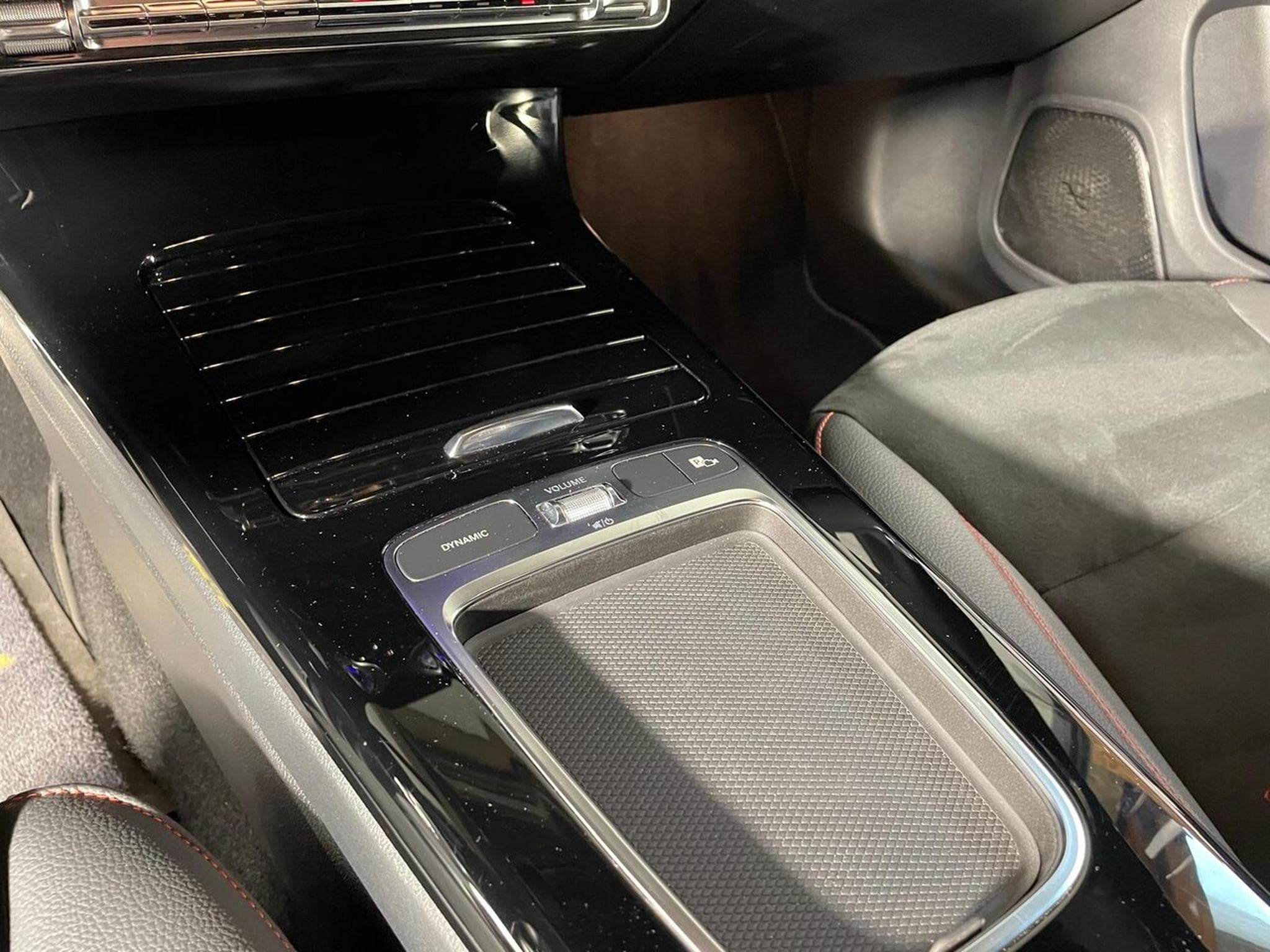 Mercedes CLA 200 150 CV DCT AMG LINE GPS (2023) - Foto 9