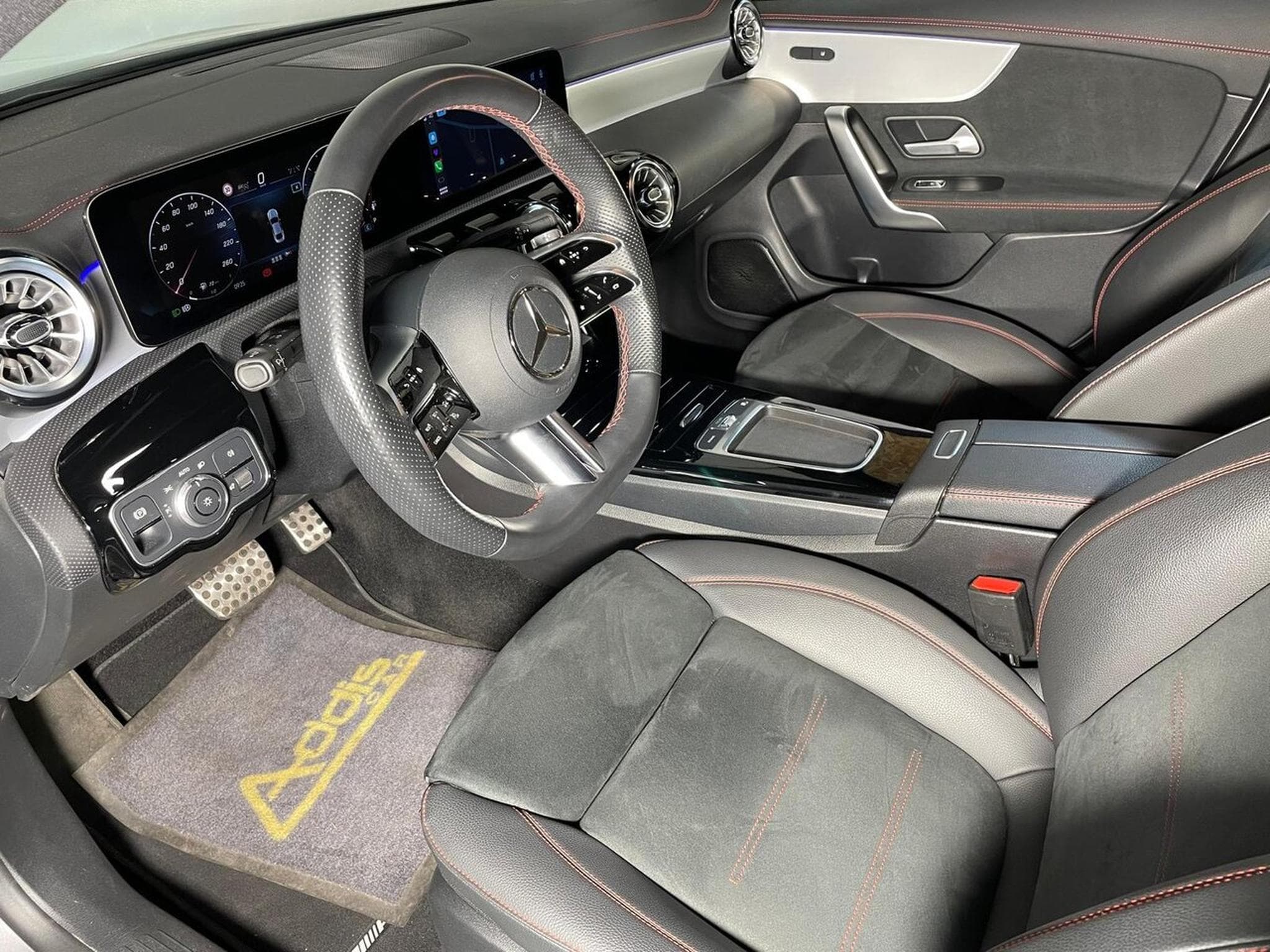 Mercedes CLA 200 150 CV DCT AMG LINE GPS (2023) - Foto 12