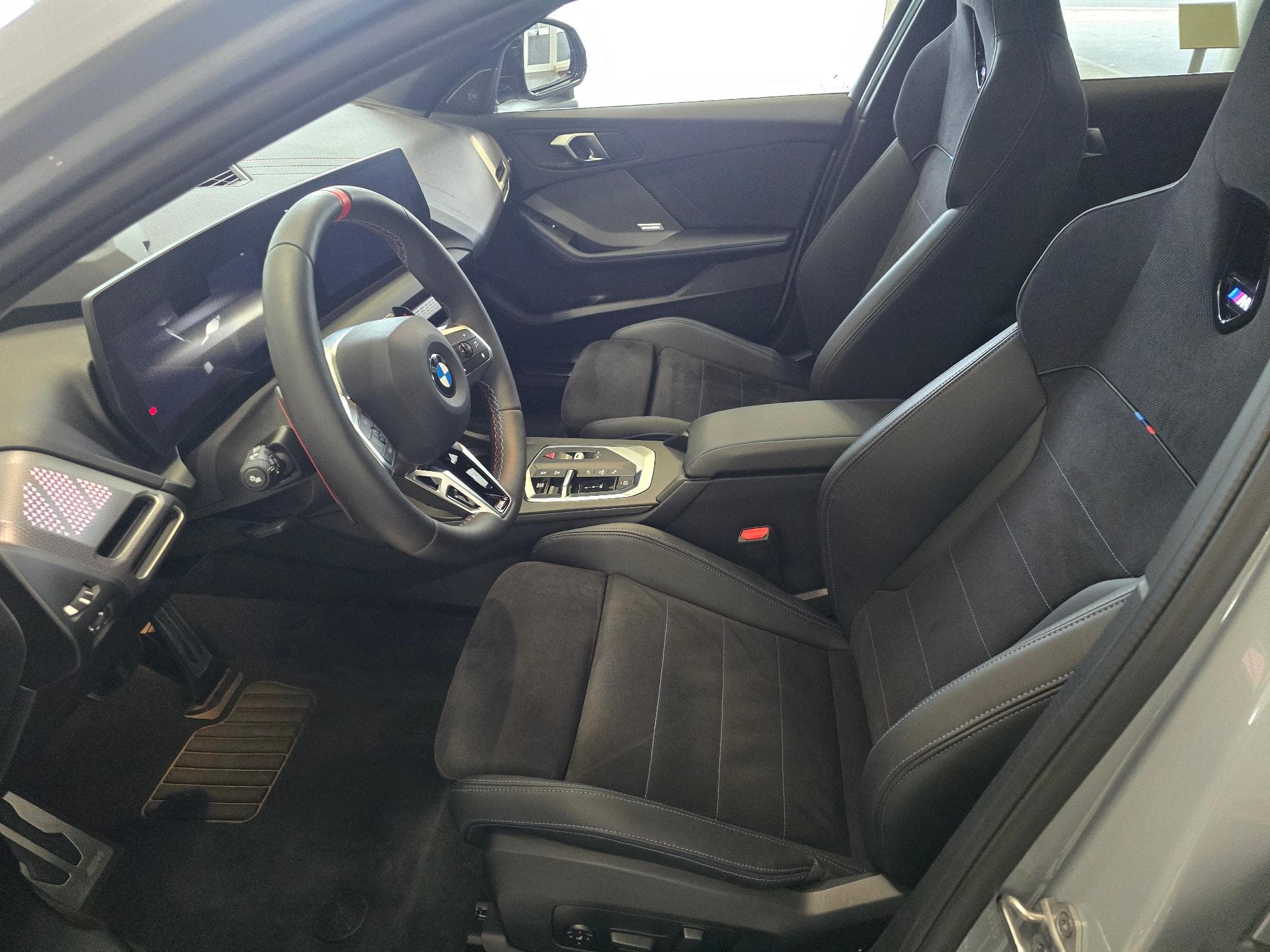 BMW M135 M sport Pro, Toit ouvrant, Harman Kardon... (2025) - Foto 5