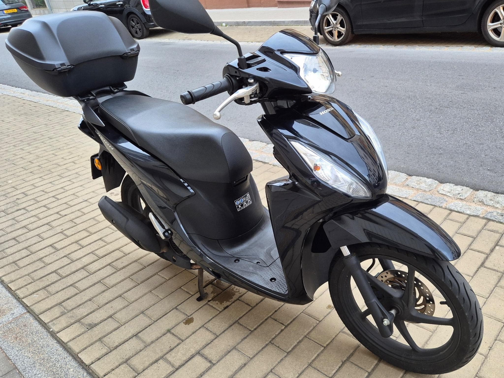 Honda Vision (2022) - Photo 2