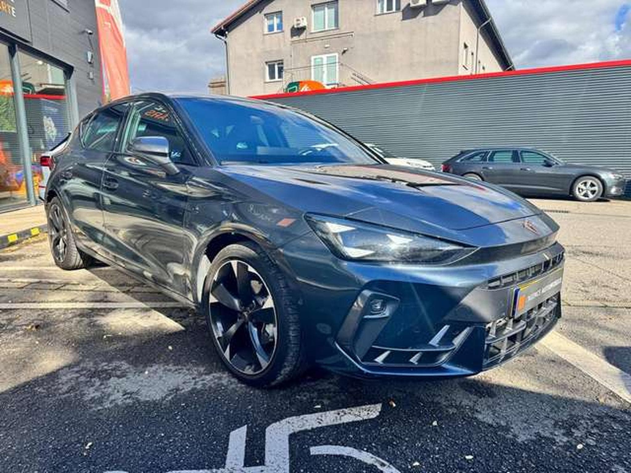 CUPRA Leon Leon 1.5 eTSI DSG (2025) - Foto 4