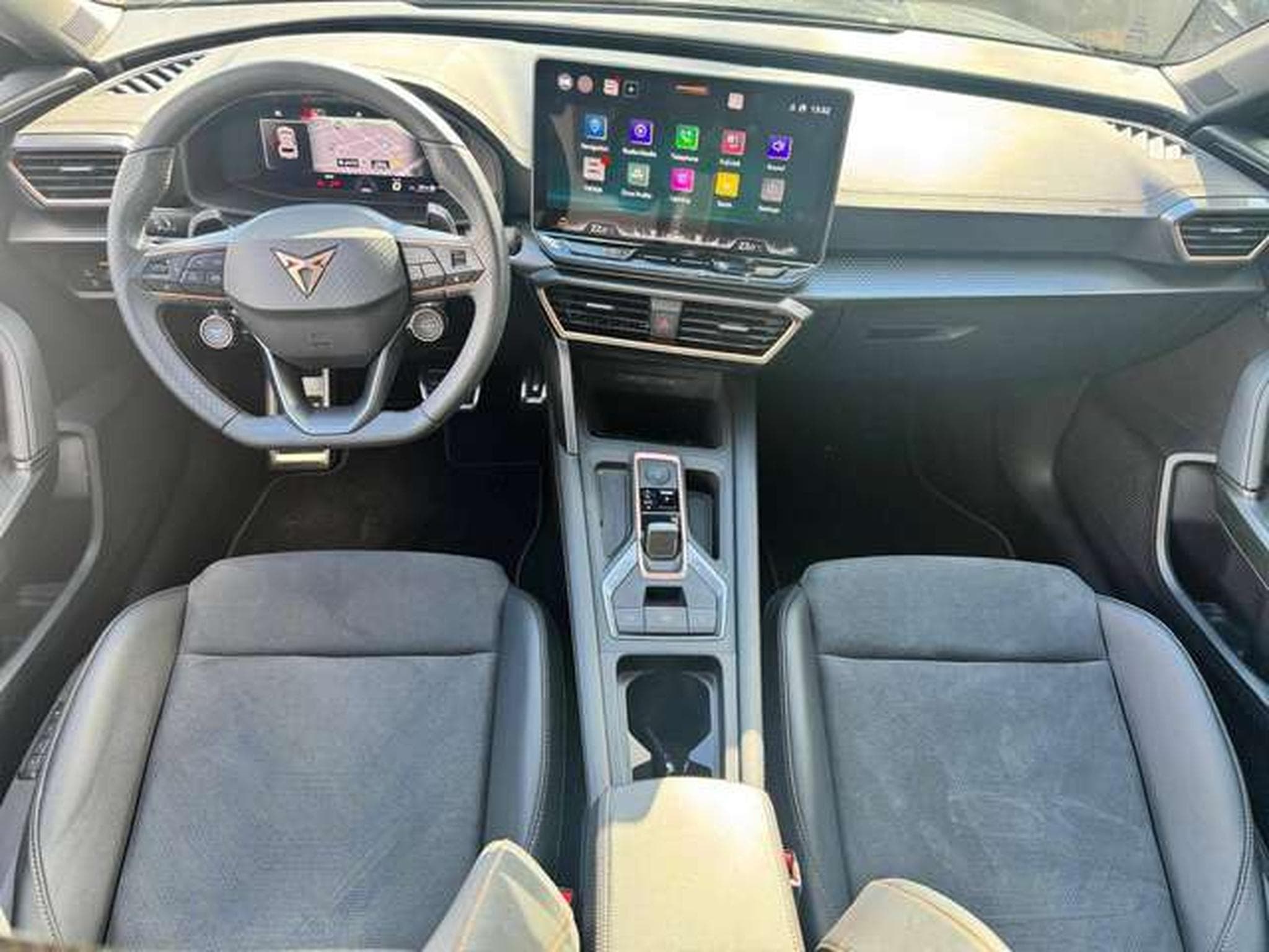 CUPRA Leon Leon 1.5 eTSI DSG (2025) - Foto 12