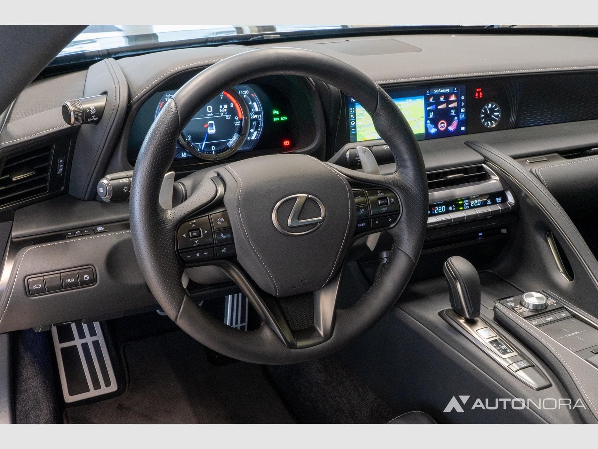 Lexus LC 500 Touring Paket 21" (2019) - Photo 12