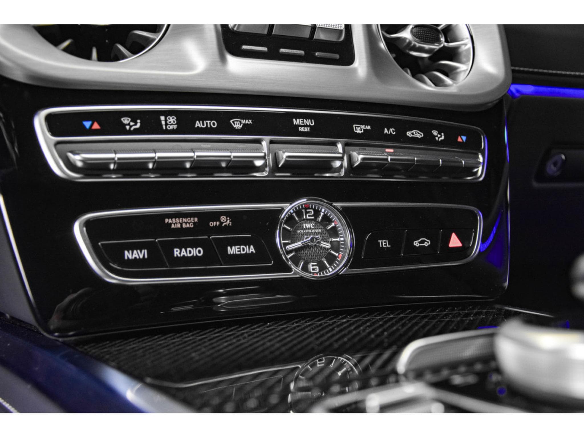 Mercedes G 63 AMG V8 Bi-Turbo - MANUFAKTUR (2023) - Photo 19