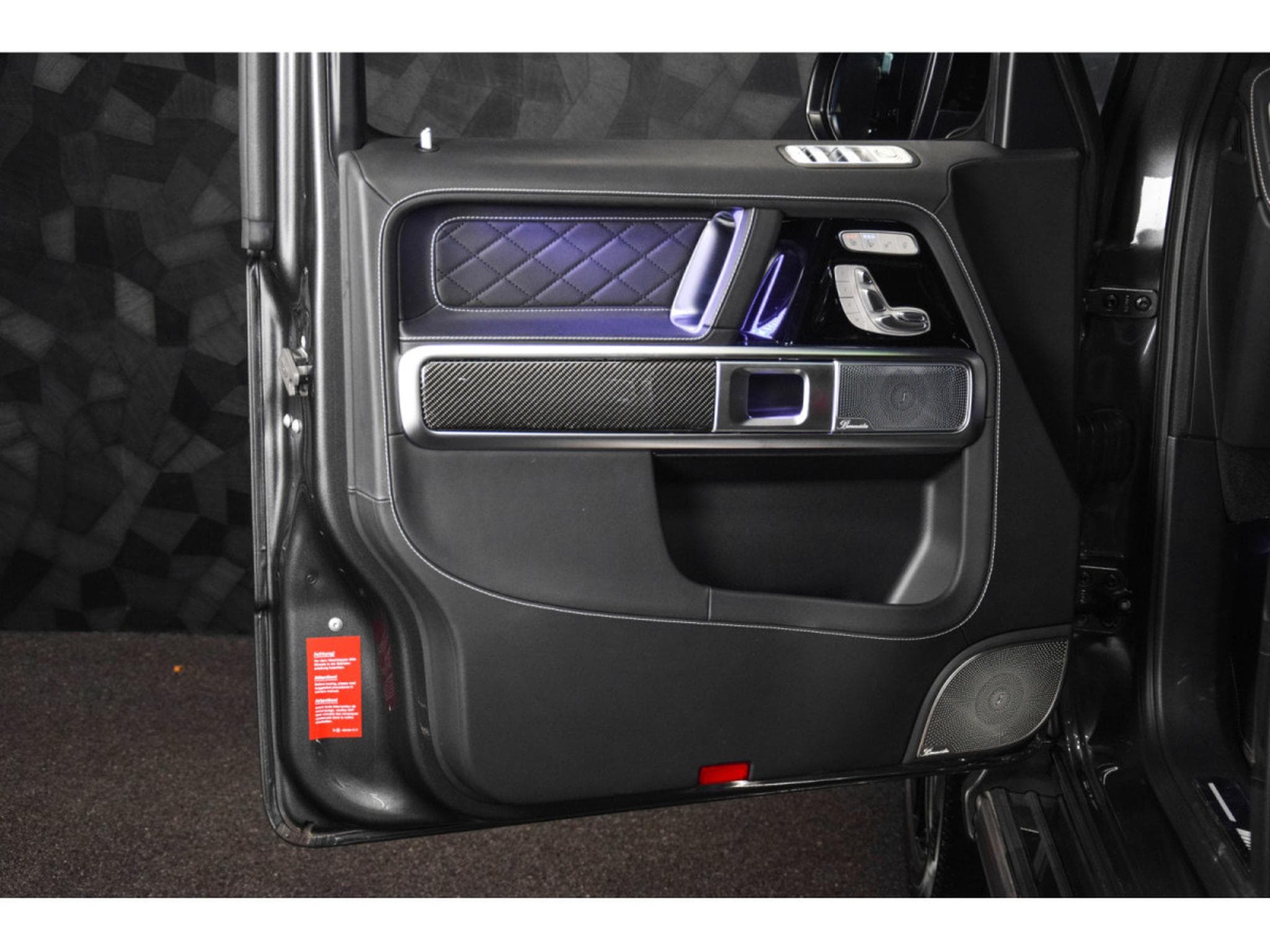 Mercedes G 63 AMG V8 Bi-Turbo - MANUFAKTUR (2023) - Photo 25