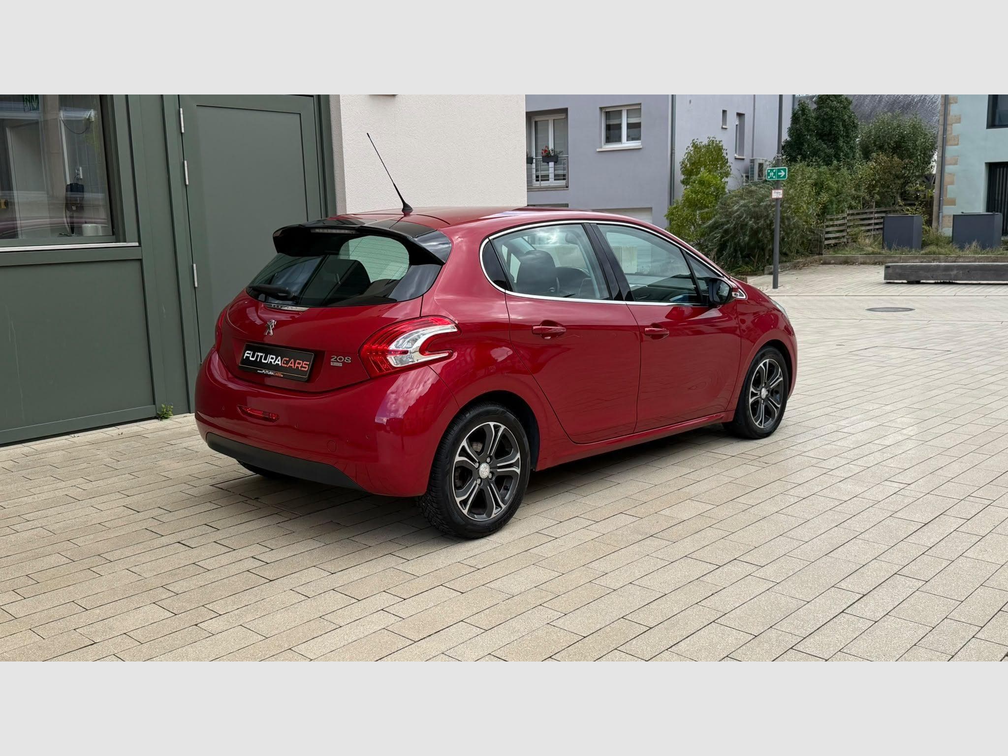 Peugeot 208 1.6 eHdi (2014) - Foto 5