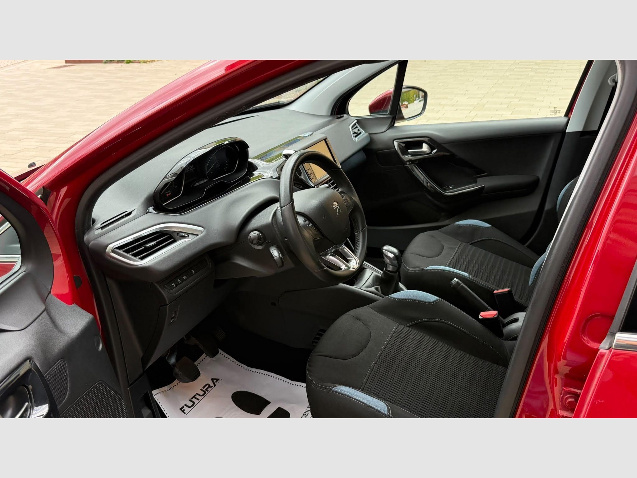 Peugeot 208 1.6 eHdi (2014) - Foto 8