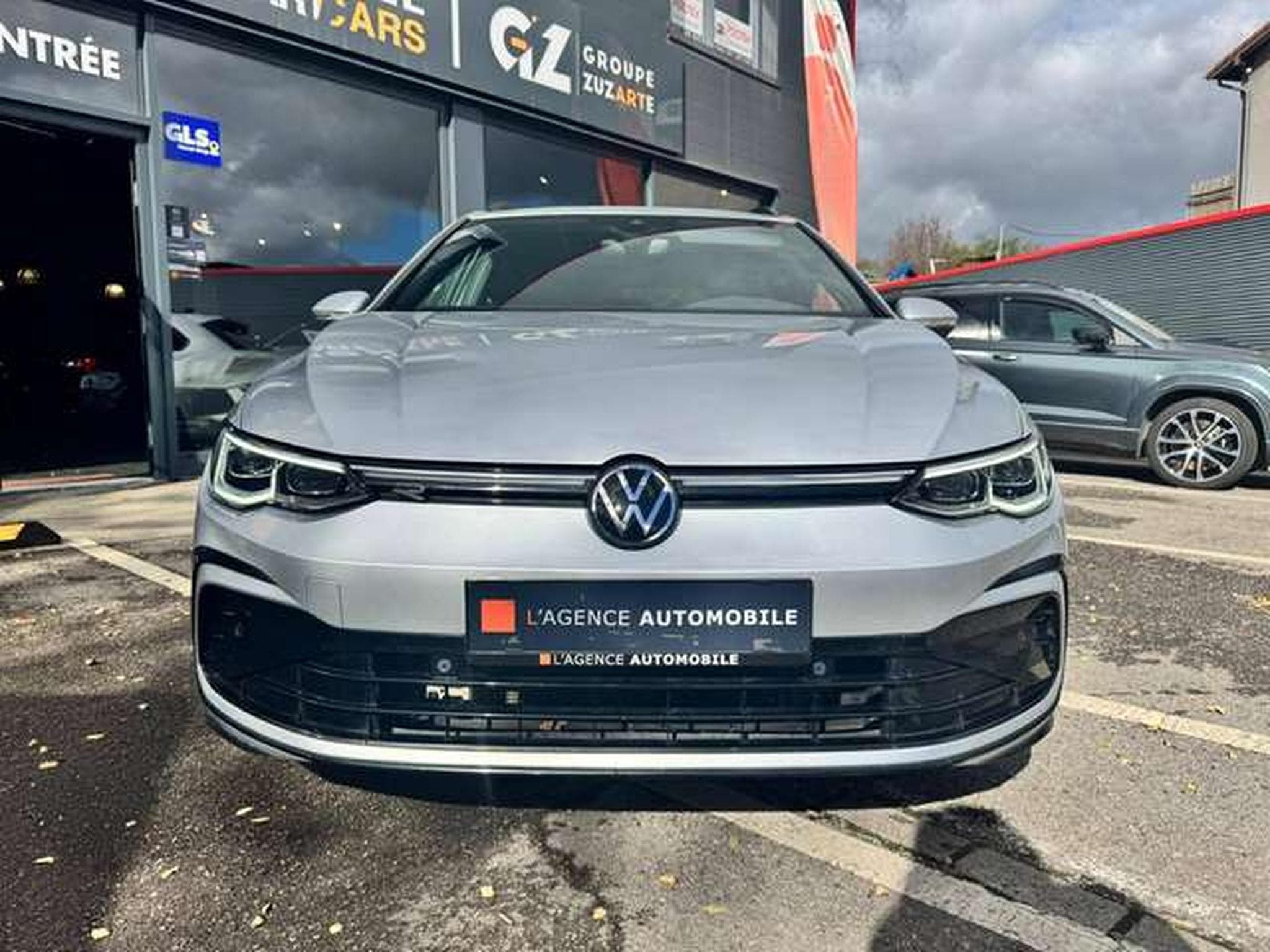 VW Golf Golf Variant 2.0 TDI SCR DSG R-Line / 1er OWNER  JUSQU'A 36 (2023) - Foto 3