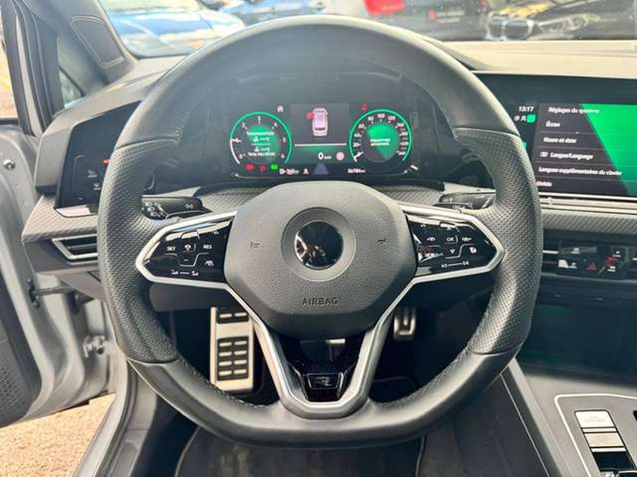 VW Golf Golf Variant 2.0 TDI SCR DSG R-Line / 1er OWNER  JUSQU'A 36 (2023) - Foto 13