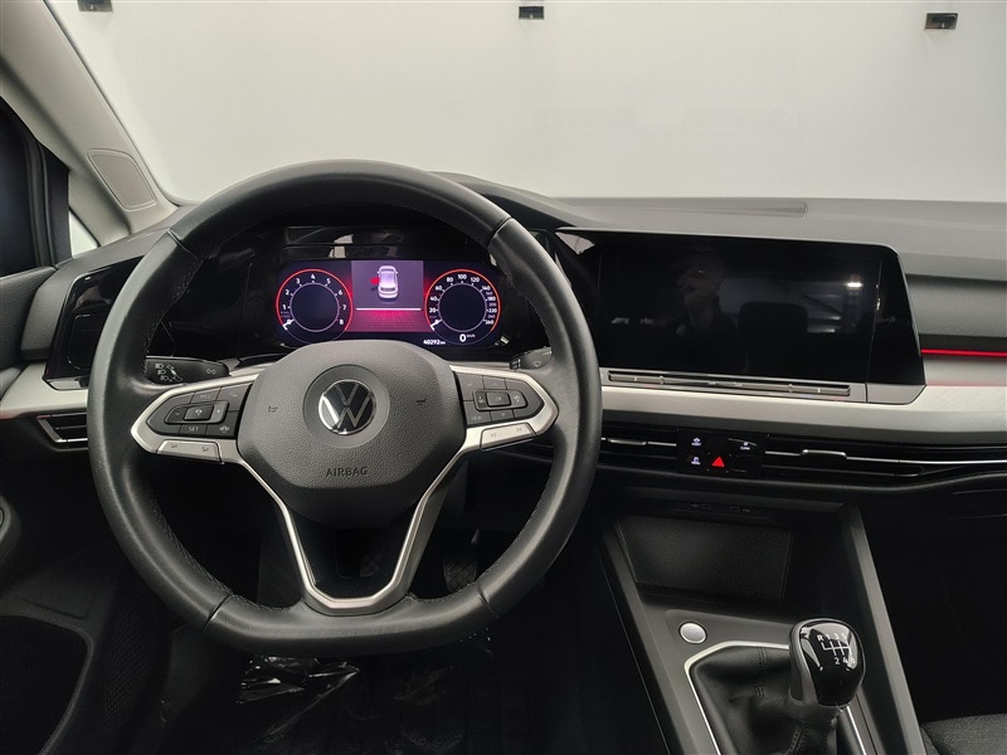 VW Golf 1.0 TSI Life Business NAVI/FULL LED/JA16/PDC (2022) - Foto 7