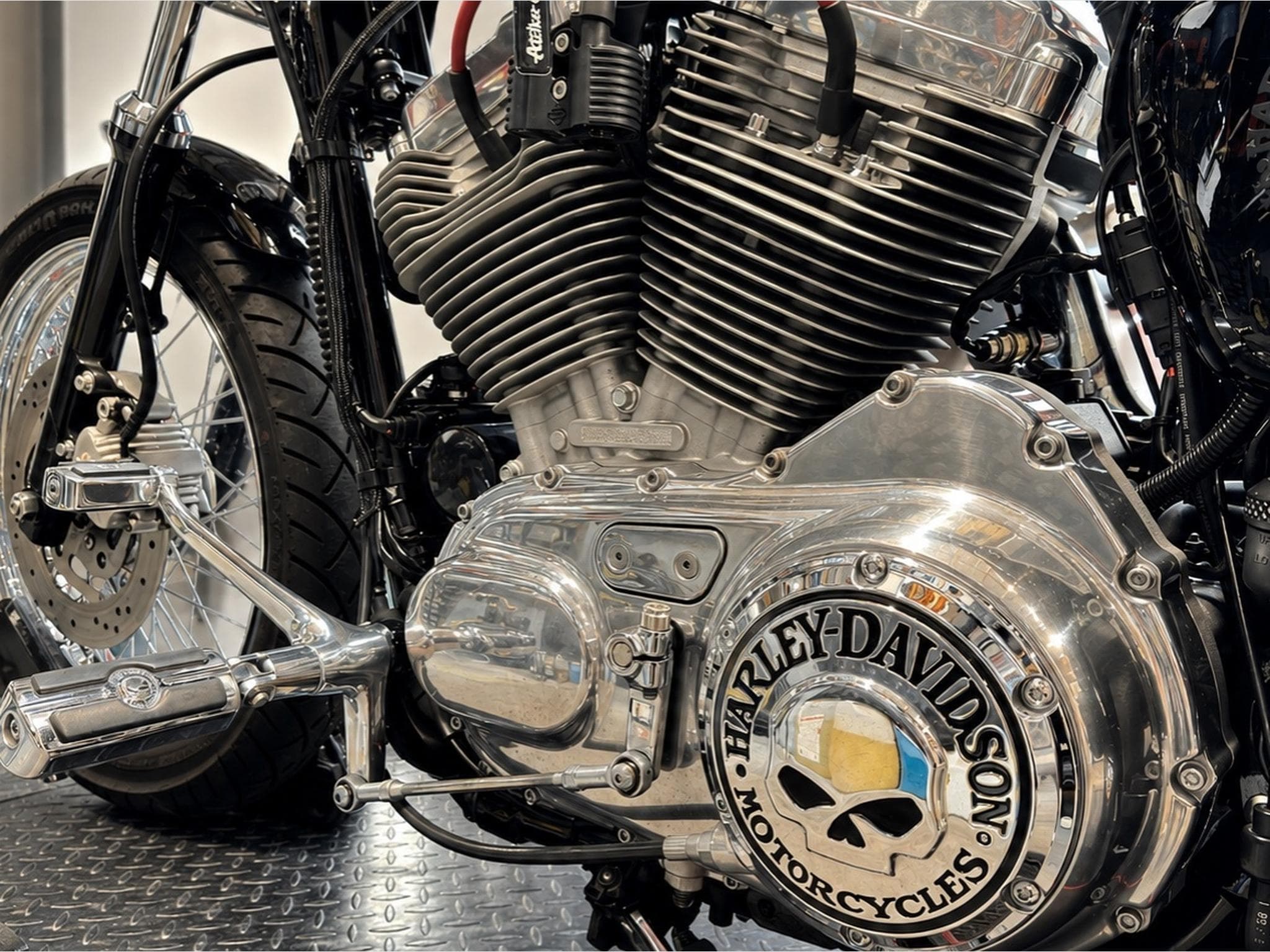 Harley-Davidson Sportster SuperLow Sport (2009) - Photo 3