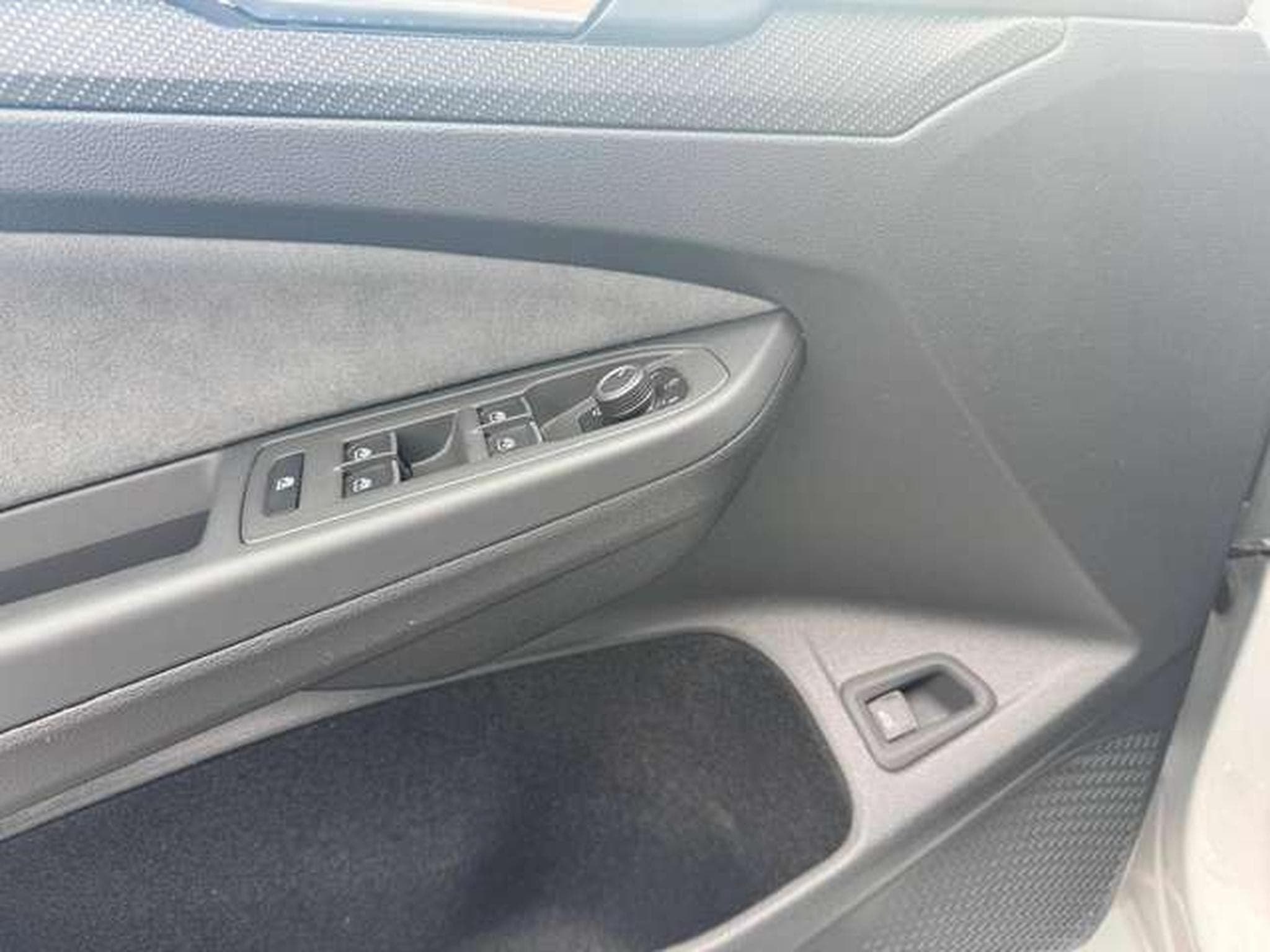 VW Golf Golf Variant 2.0 TDI SCR DSG R-Line / 1er OWNER  JUSQU'A 36 (2023) - Photo 9