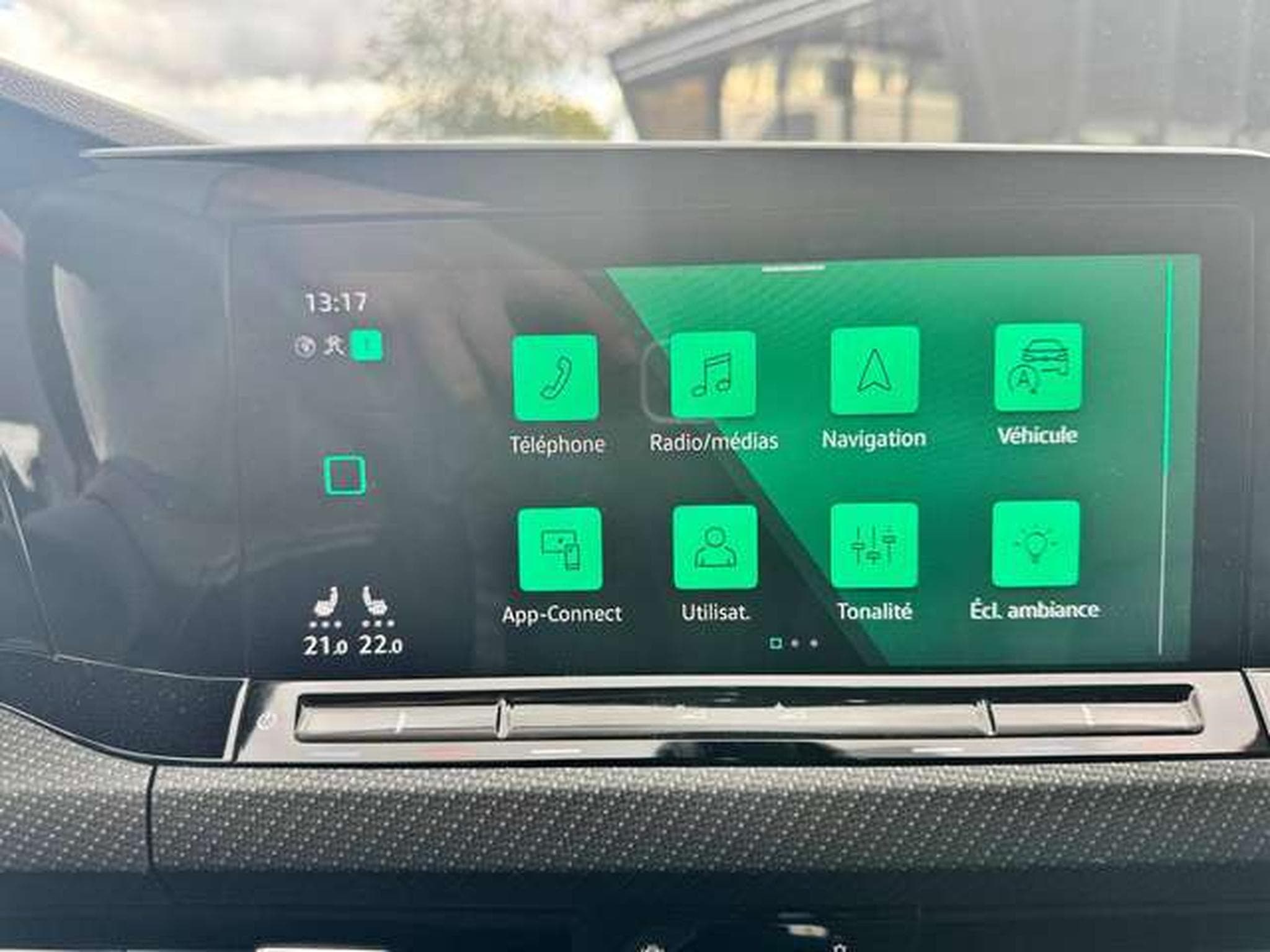 VW Golf Golf Variant 2.0 TDI SCR DSG R-Line / 1er OWNER  JUSQU'A 36 (2023) - Photo 17