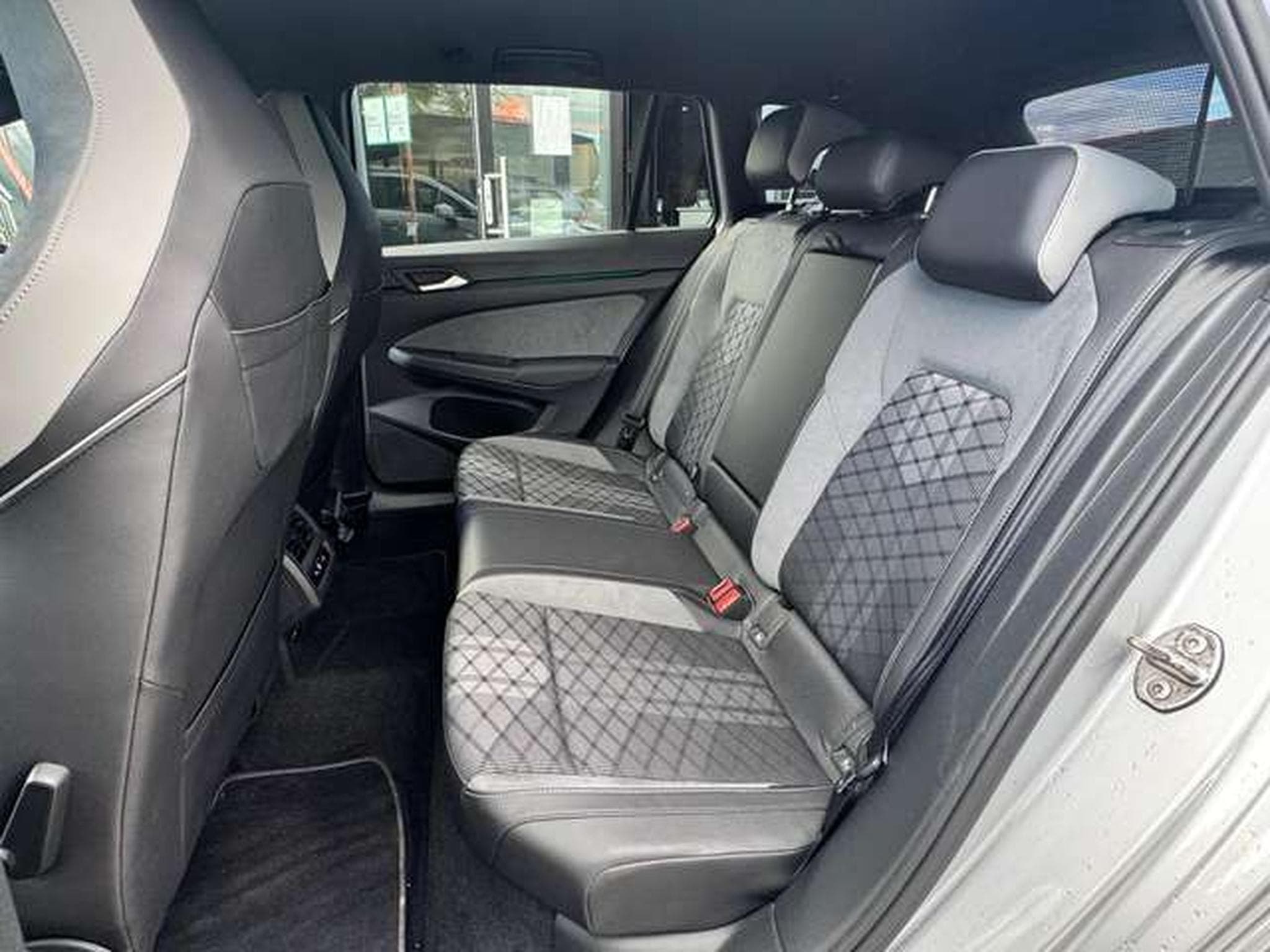VW Golf Golf Variant 2.0 TDI SCR DSG R-Line / 1er OWNER  JUSQU'A 36 (2023) - Photo 20