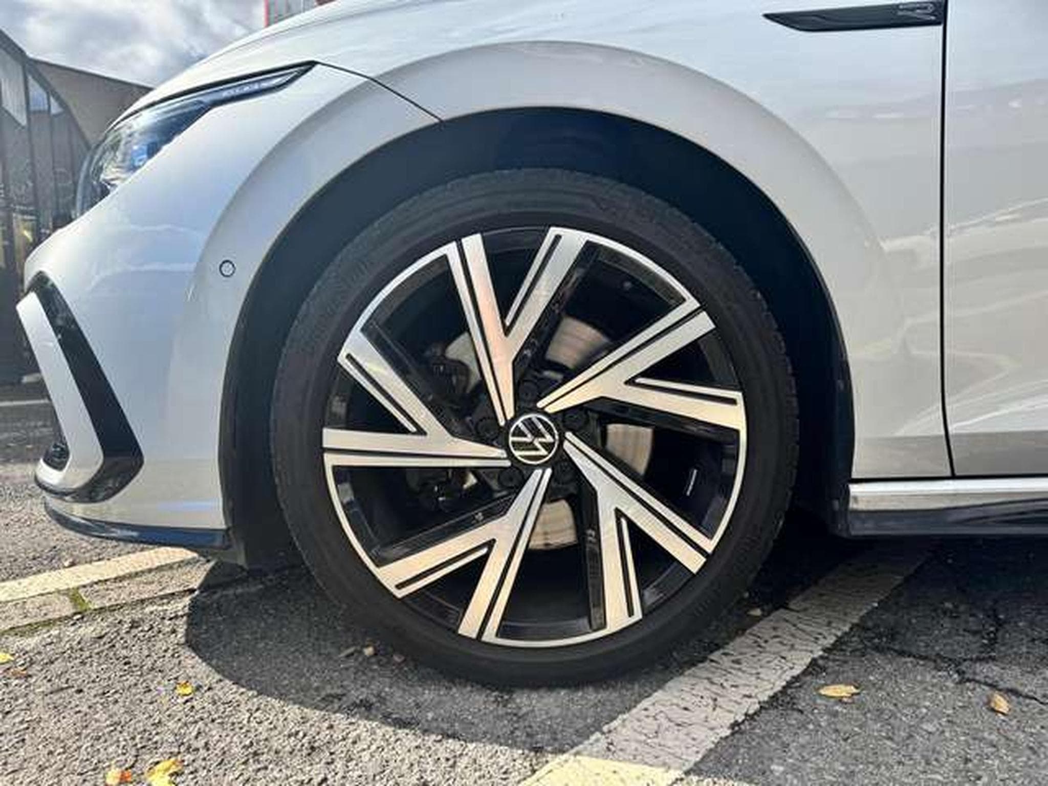 VW Golf Golf Variant 2.0 TDI SCR DSG R-Line / 1er OWNER  JUSQU'A 36 (2023) - Photo 25