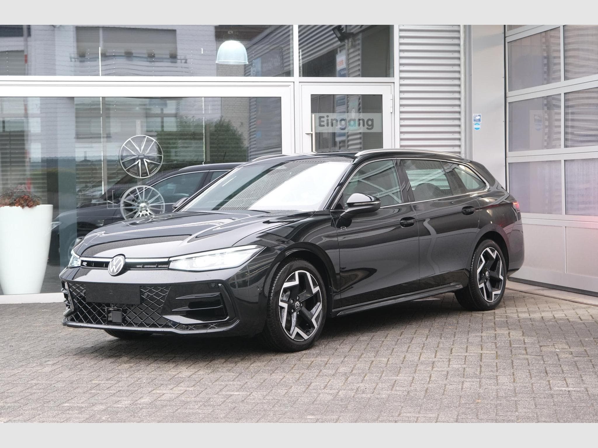 VW Passat Variant Var. 2.0 (2026) - Foto 1